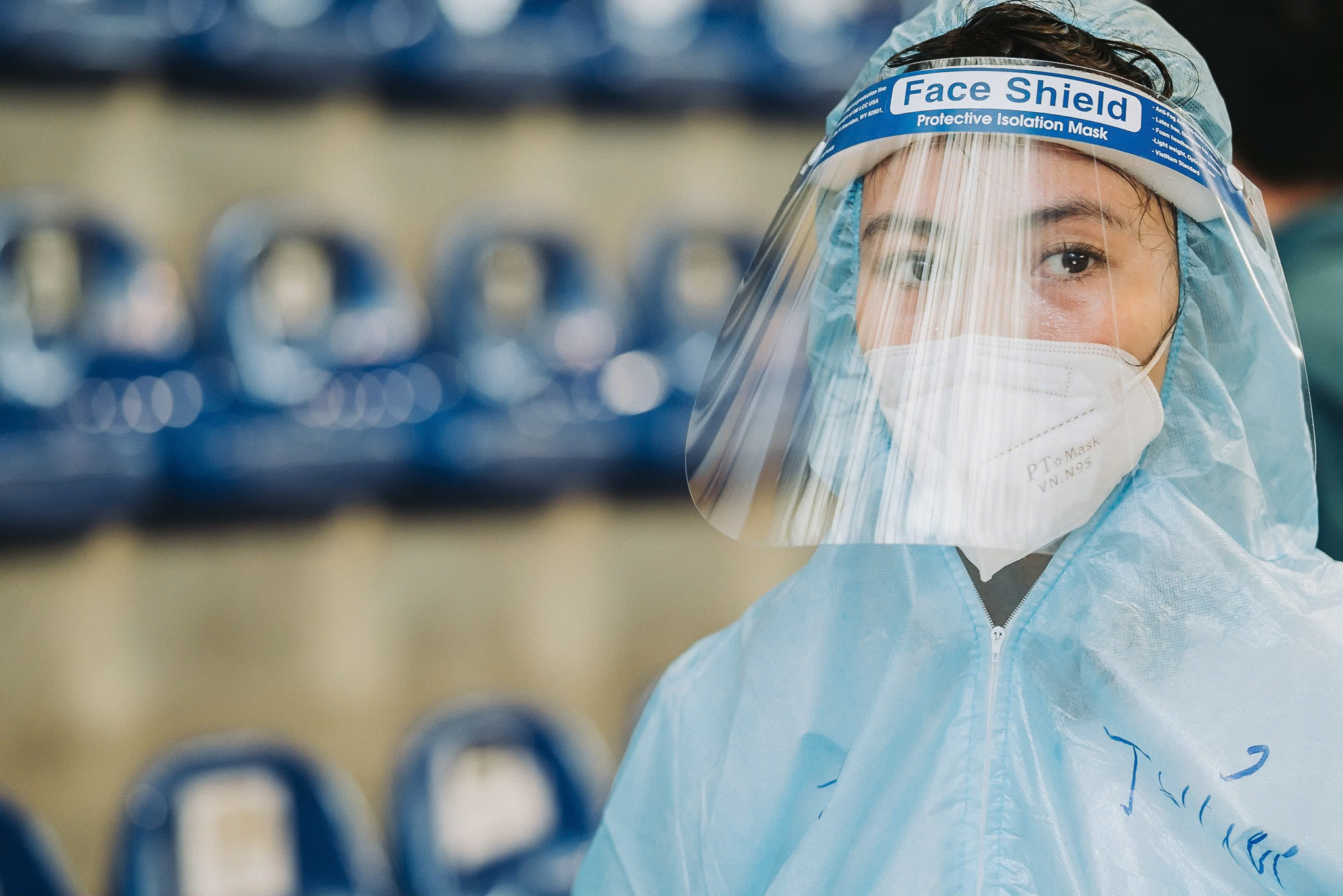 Nhiếp ảnh gia kể chuyện đồng lòng vượt qua đại dịch COVID-19 - Ảnh 6.