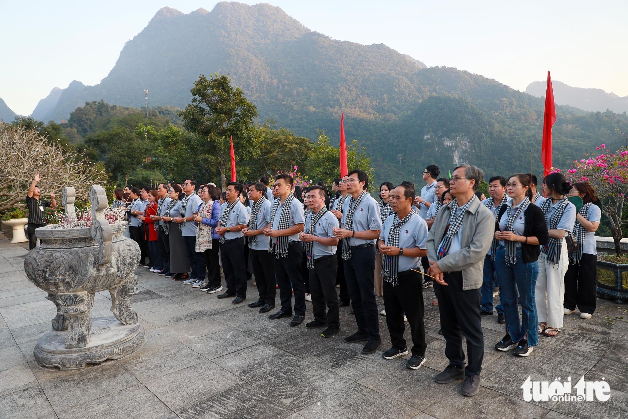 Đoàn tuyên giáo, báo chí TP.HCM thăm, tặng quà chiến sĩ biên phòng và người dân biên giới Cao Bằng - Ảnh 7.