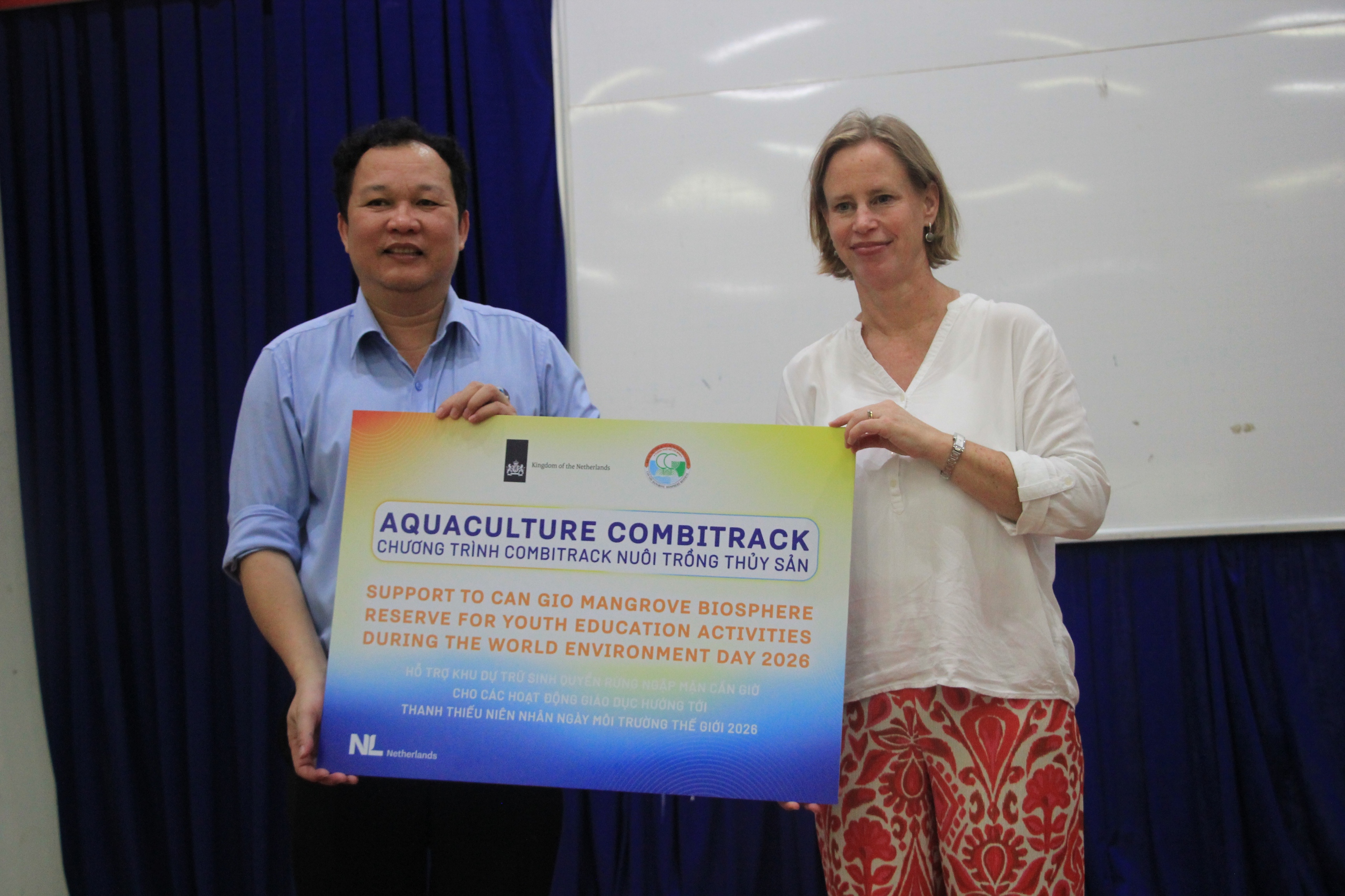Dutch, Vietnamese aquaculture experts visit Can Gio Mangrove Biosphere Reserve - Ảnh 9.