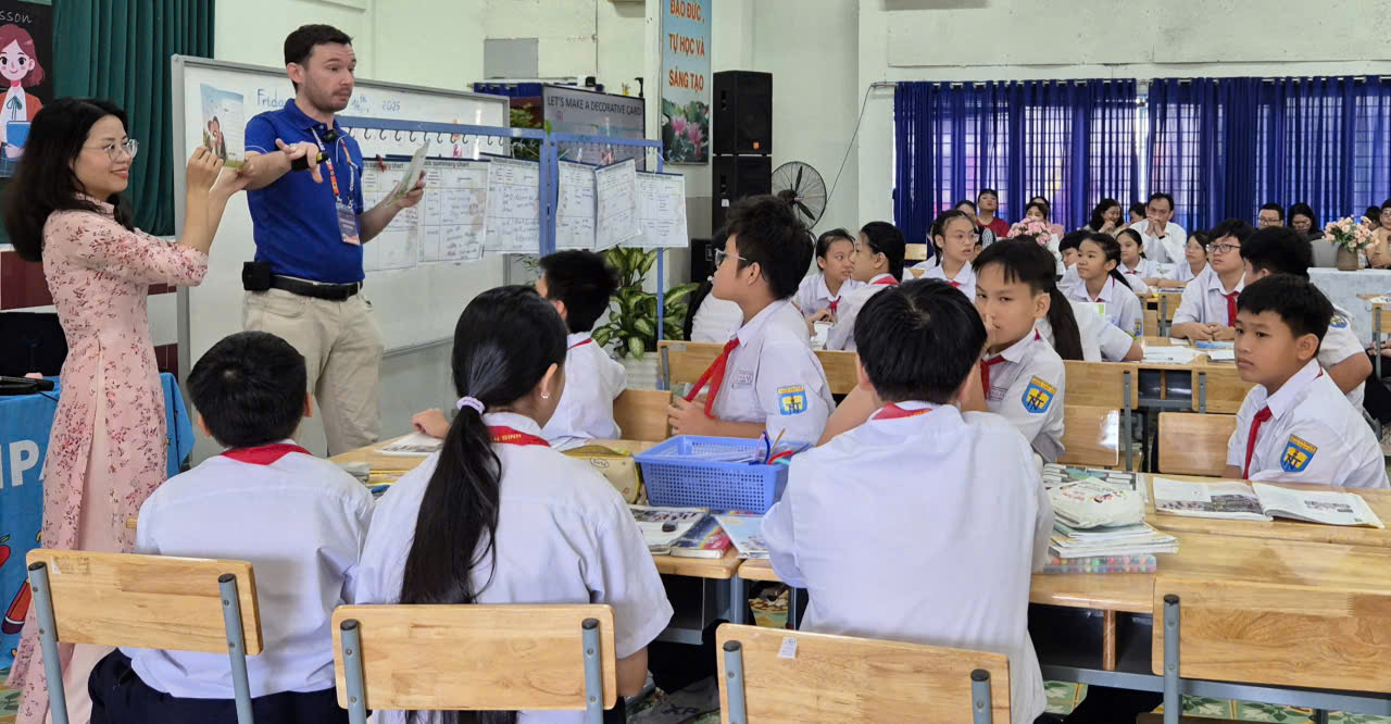 Tiết học mở, mời phụ huynh đến dự ở Trường THCS Ngô Tất Tố, TP.HCM - Ảnh 1.