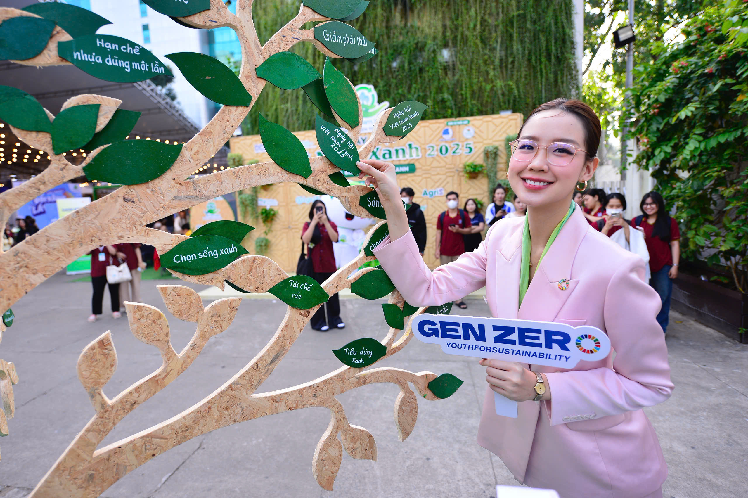 Hoa hậu Bảo Ngọc cùng hành động vì khí hậu và bảo tồn đa dạng sinh học - Ảnh 2. Hoa hậu Bảo Ngọc kêu gọi cùng hành động vì khí hậu và bảo tồn đa dạng sinh học - Ảnh 3.