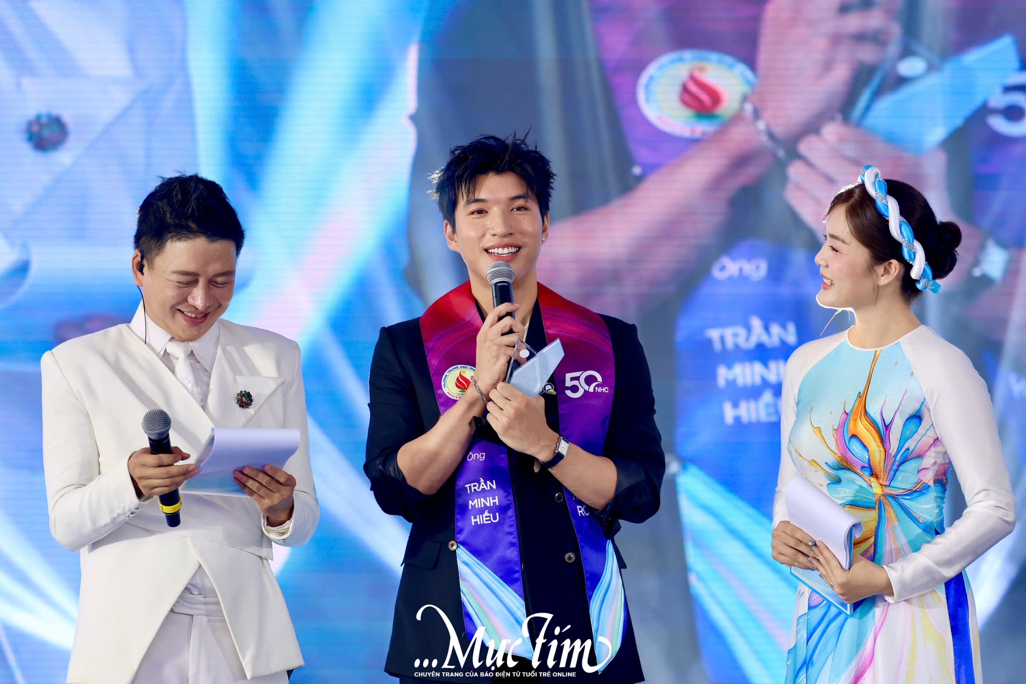 Rực rỡ hành trình 50 năm khơi dòng tri thức của Trường THPT Nguyễn Hữu Cầu- Ảnh 8.