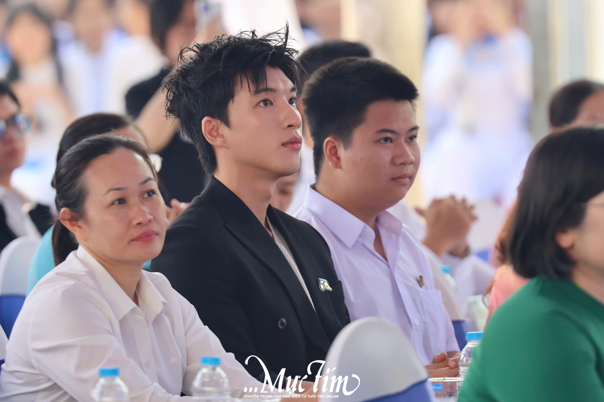 Rực rỡ hành trình 50 năm khơi dòng tri thức của Trường THPT Nguyễn Hữu Cầu- Ảnh 13.