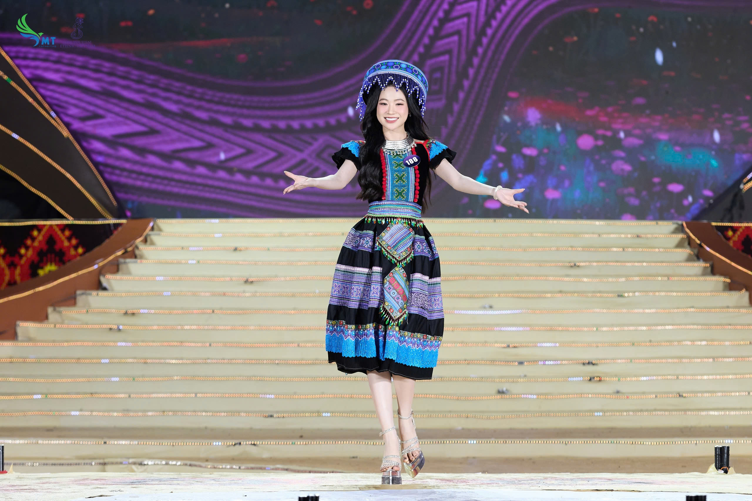 Cô gái Hà Nội sinh năm 2005 trở thành Hoa hậu Du lịch Dân tộc Việt Nam 2025 - Ảnh 7. Hoa hậu Du lịch Dân tộc Việt Nam - Ảnh 6.