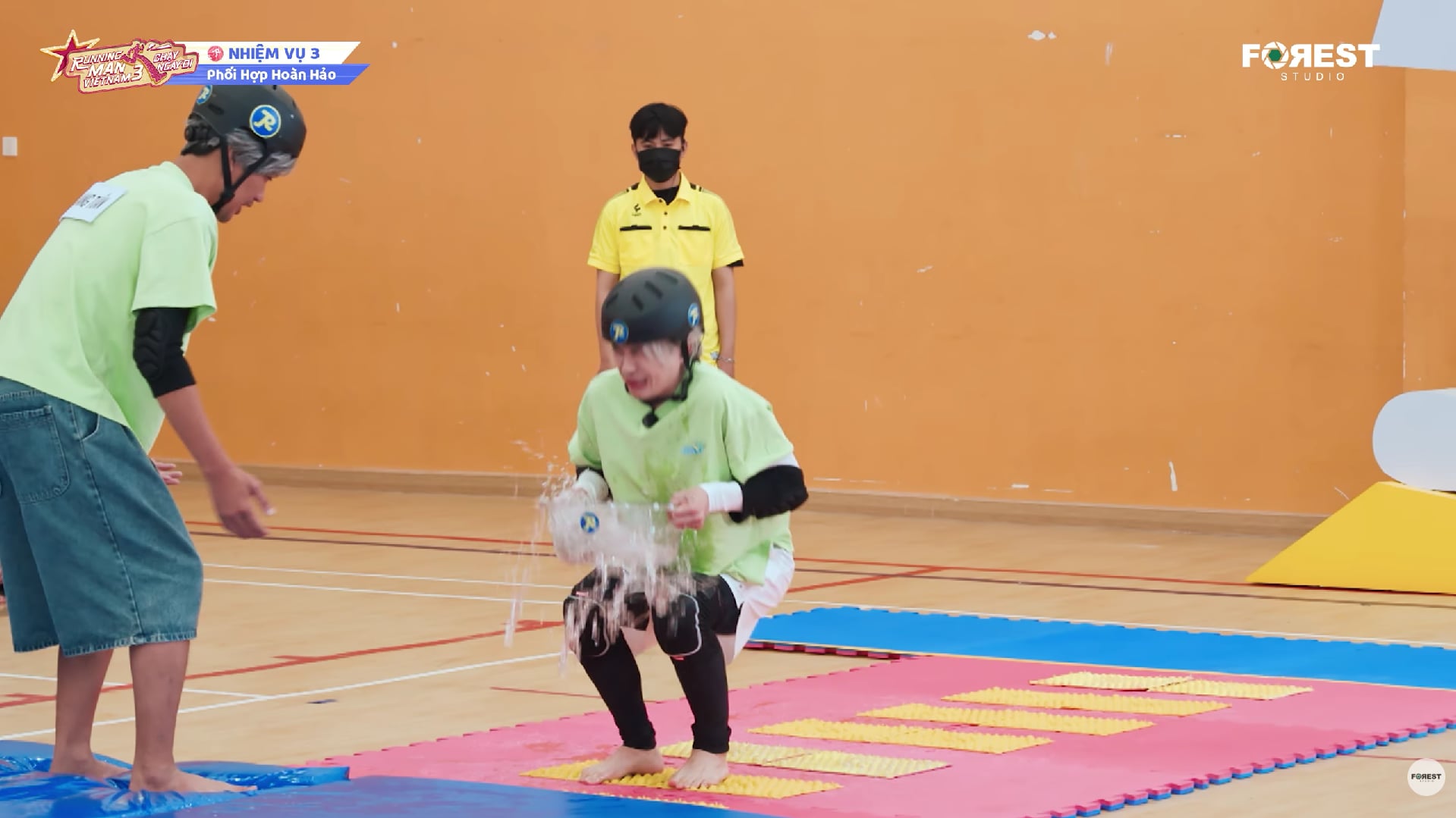 Running man tập 7: liên minh lật lọng, Minh Hằng tiếp tục bị lừa - Ảnh 8. Running man tập 7: liên minh lật lọng, Minh Hằng tiếp tục bị lừa - Ảnh 8.