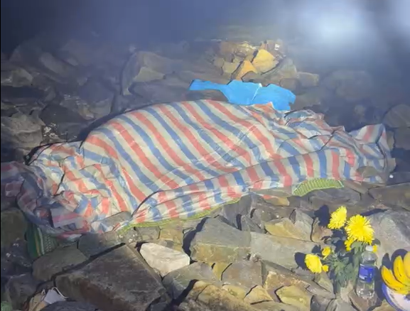 thi thể - Ảnh 1.