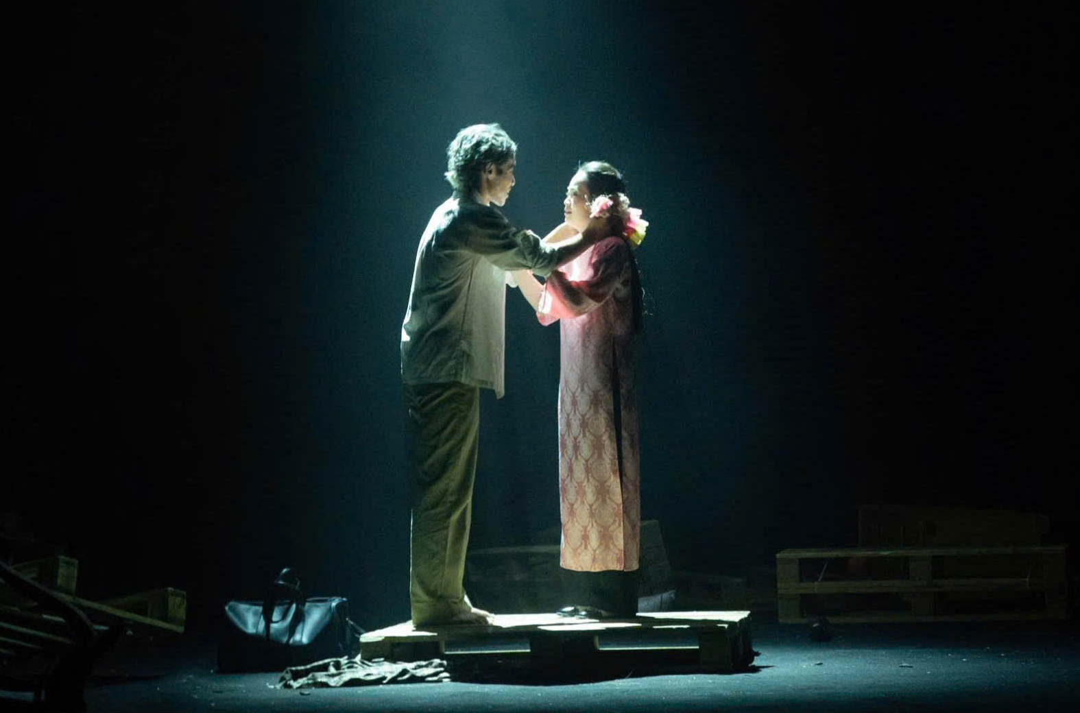 LucTeam dựng lại vở ‘Ngày mai trời lại sáng’ của sân khấu miền Nam trước 1975 - Ảnh 3. Trần Lực - Ảnh 3.