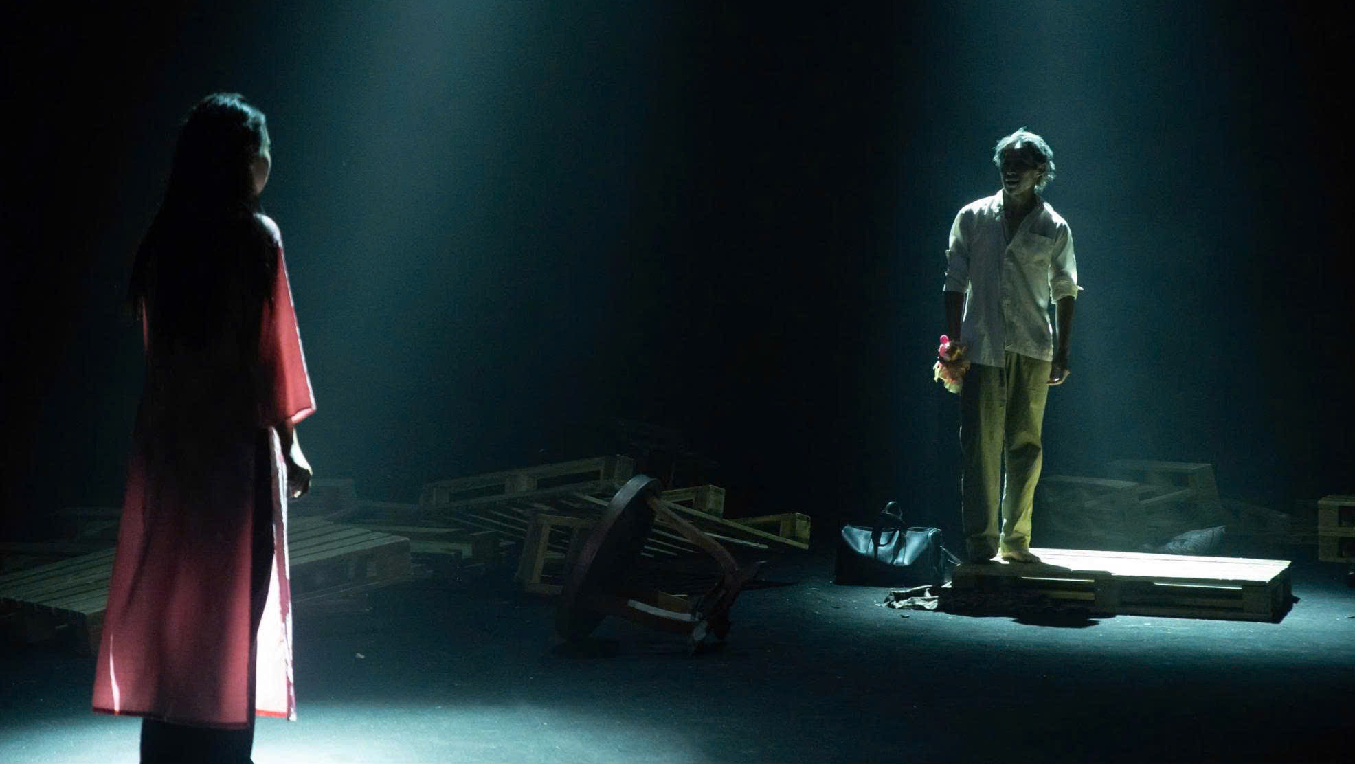 LucTeam dựng lại vở ‘Ngày mai trời lại sáng’ của sân khấu miền Nam trước 1975 - Ảnh 2. Trần Lực dựng lại vở ‘Ngày mai trời lại sáng’ - Ảnh 1.