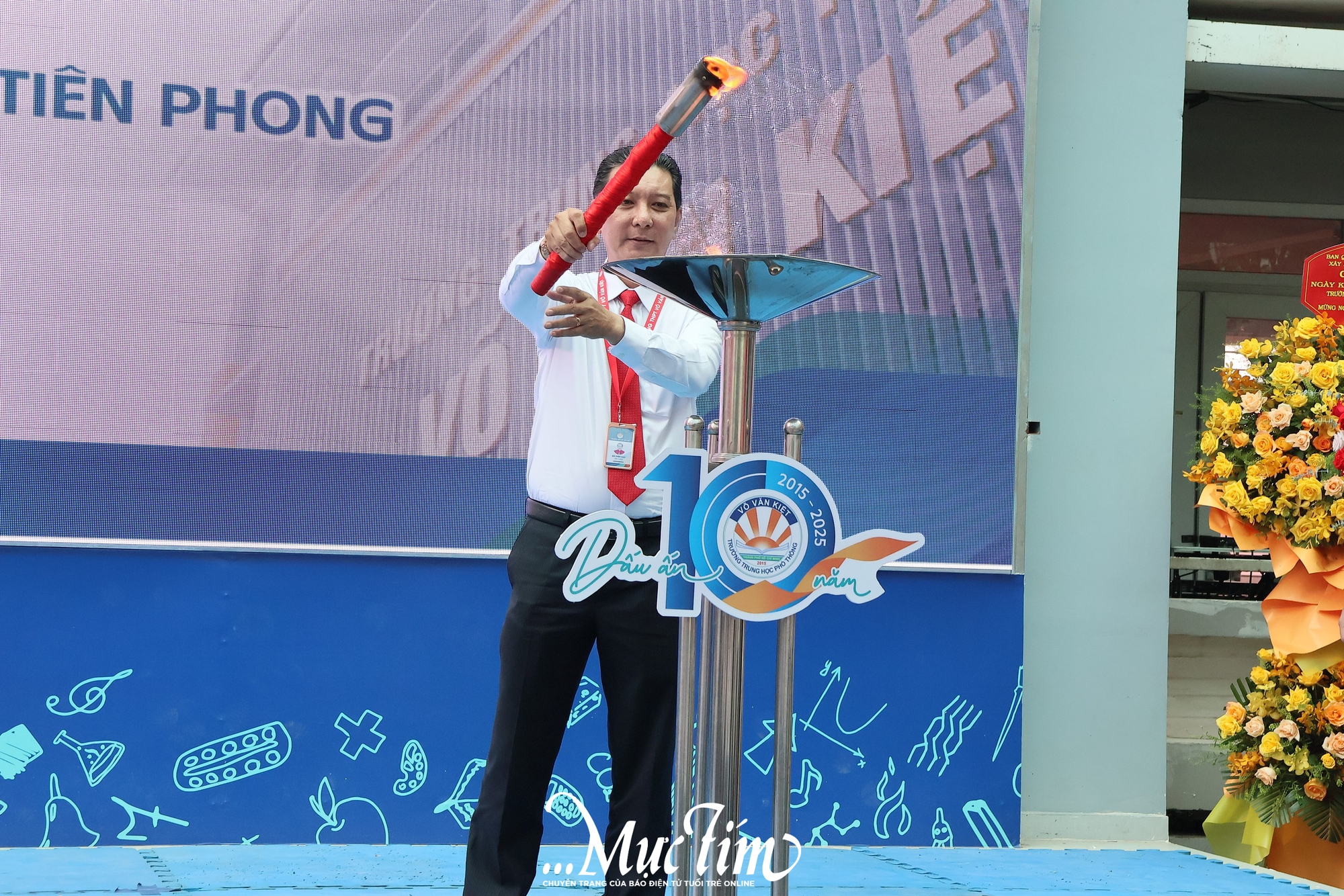 Nhìn lại 10 năm hình thành - vươn tầm - tiên phong của Trường THPT Võ Văn Kiệt- Ảnh 1. Nhìn lại 10 năm hình thành - vươn tầm - tiên phong của Trường THPT Võ Văn Kiệt- Ảnh 1.