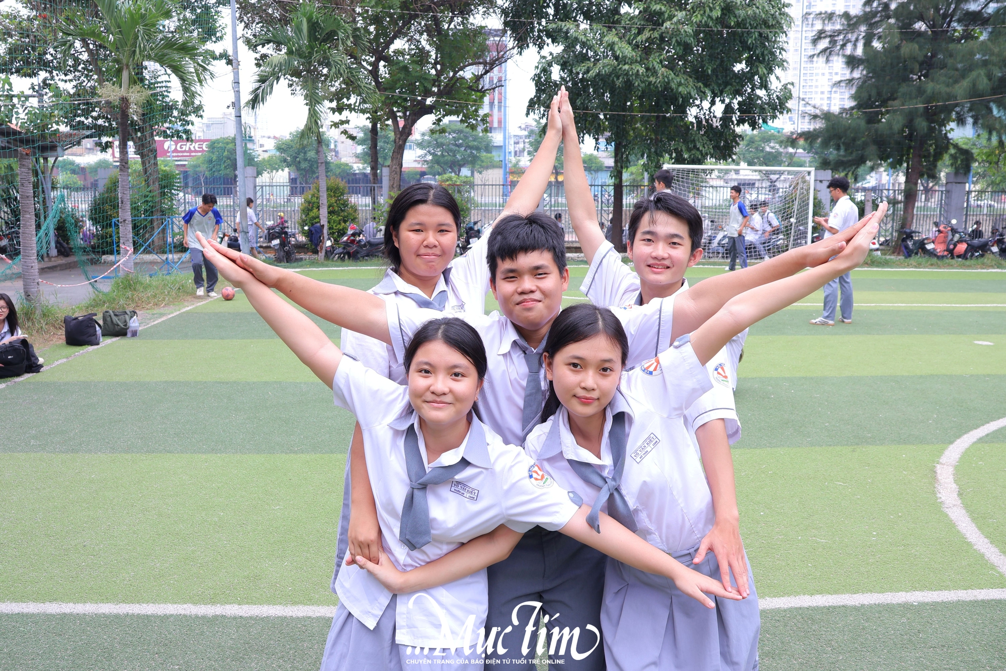 Nhìn lại 10 năm hình thành - vươn tầm - tiên phong của Trường THPT Võ Văn Kiệt- Ảnh 13. Nhìn lại 10 năm hình thành - vươn tầm - tiên phong của Trường THPT Võ Văn Kiệt- Ảnh 13.