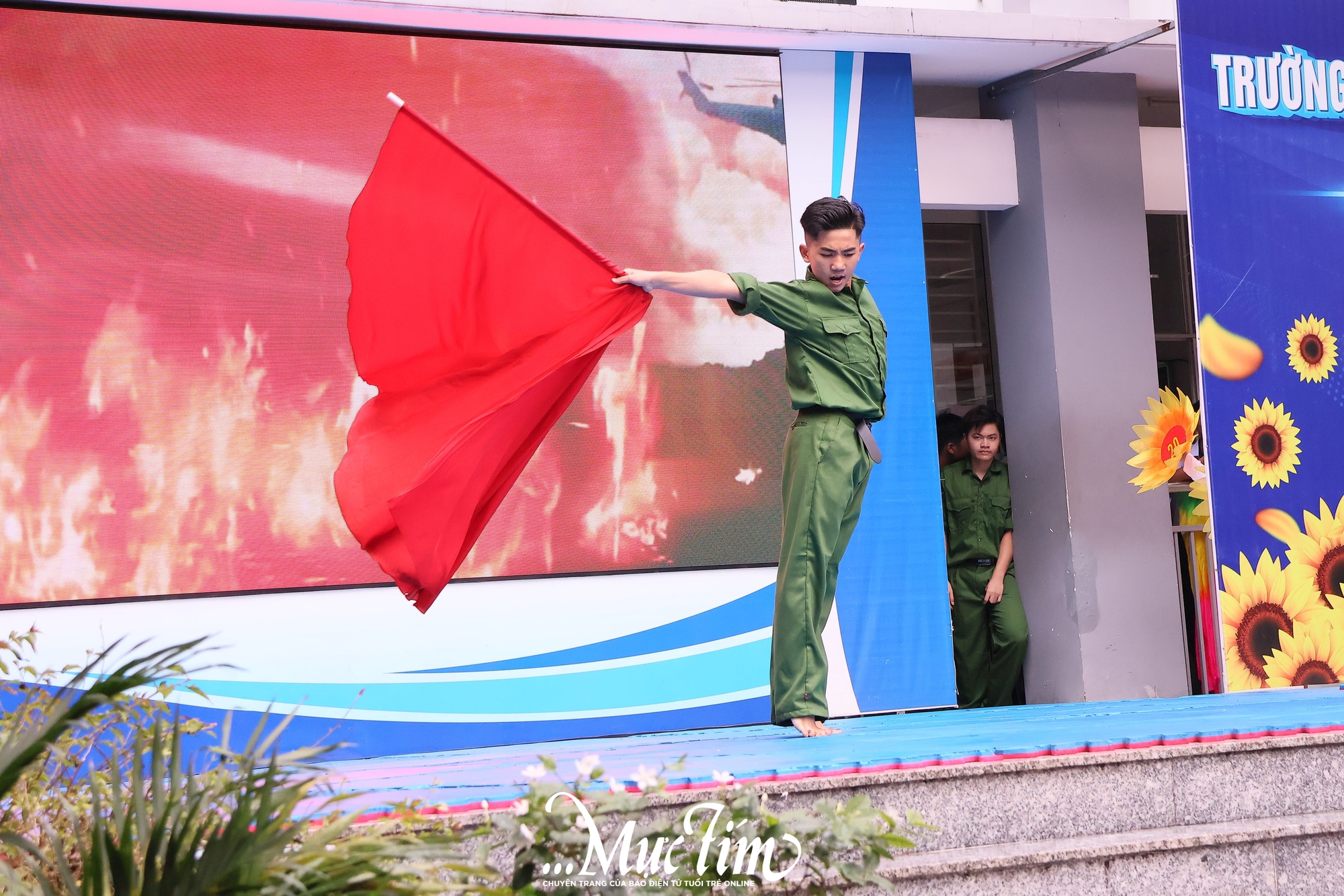 Bí quyết có bài thi văn nghệ thành công của học trò Trường THPT Bà Điểm- Ảnh 4. Bí quyết có bài thi văn nghệ thành công của học trò Trường THPT Bà Điểm- Ảnh 4.