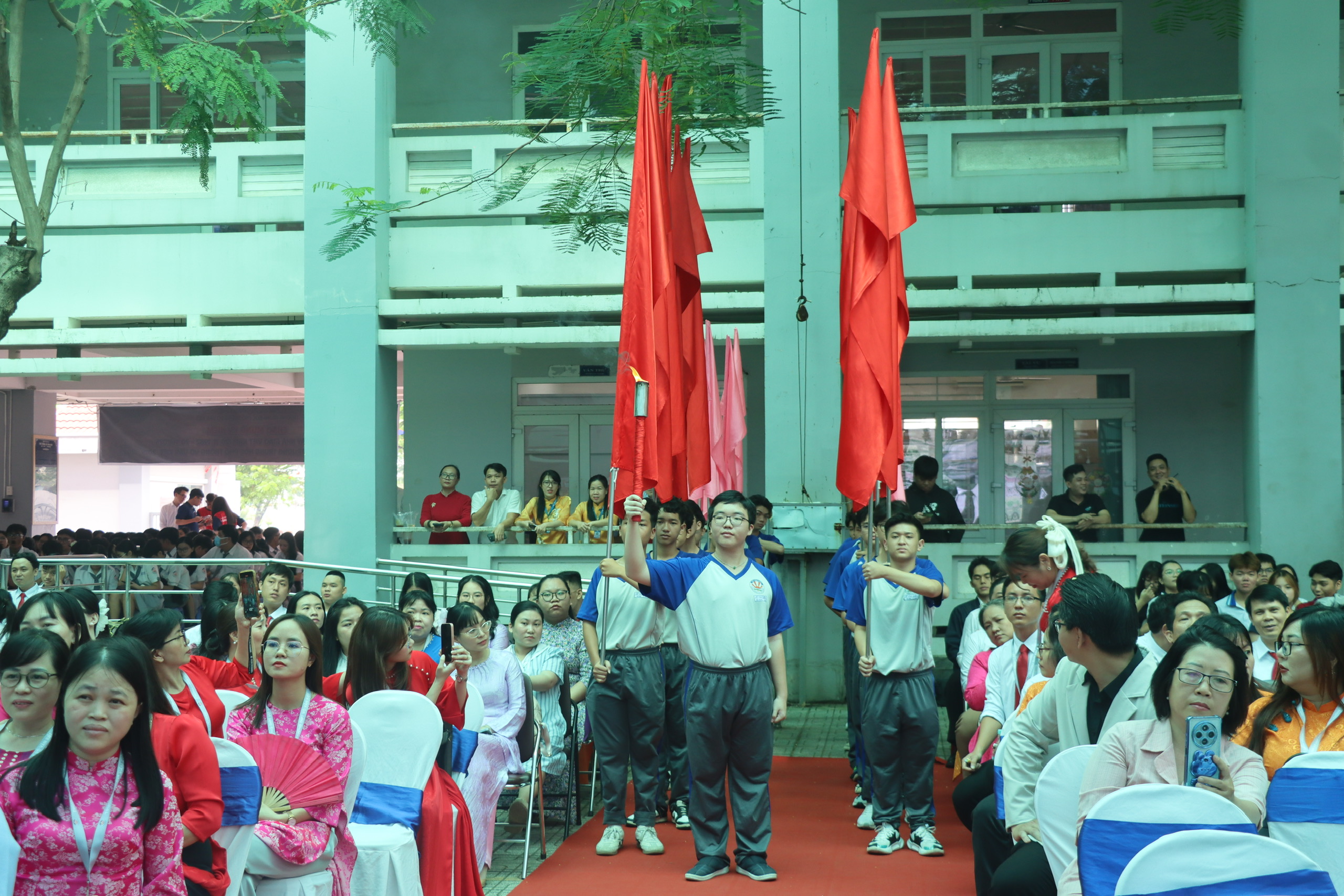 10 năm đáng tự hào của ngôi trường mang tên cố Thủ tướng Võ Văn Kiệt- Ảnh 2. Võ Văn Kiệt - Ảnh 3.