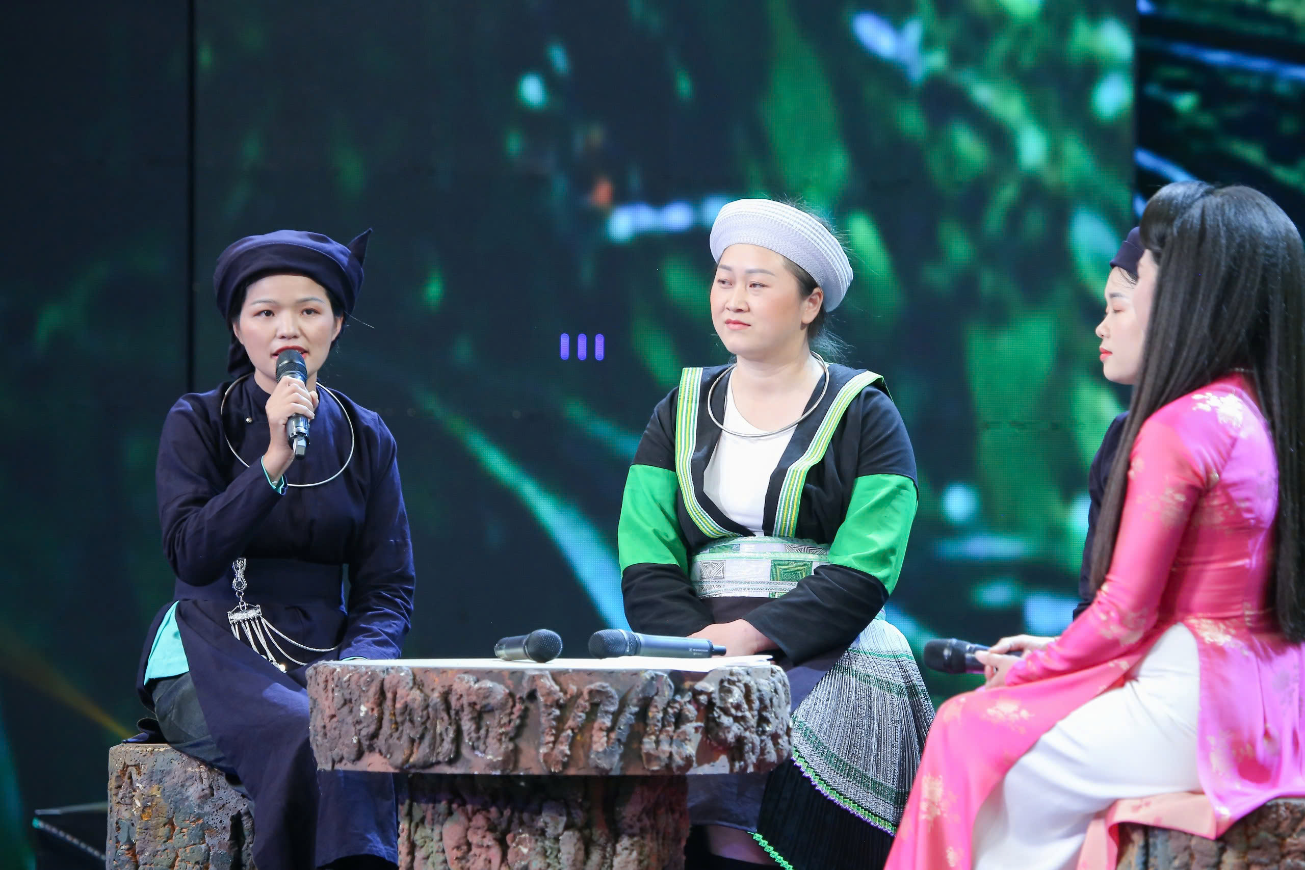 cô giáo - Ảnh 1.