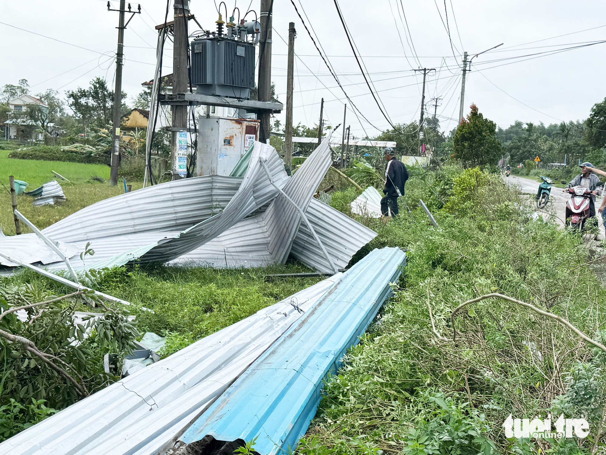 lốc xoáy - Ảnh 1.