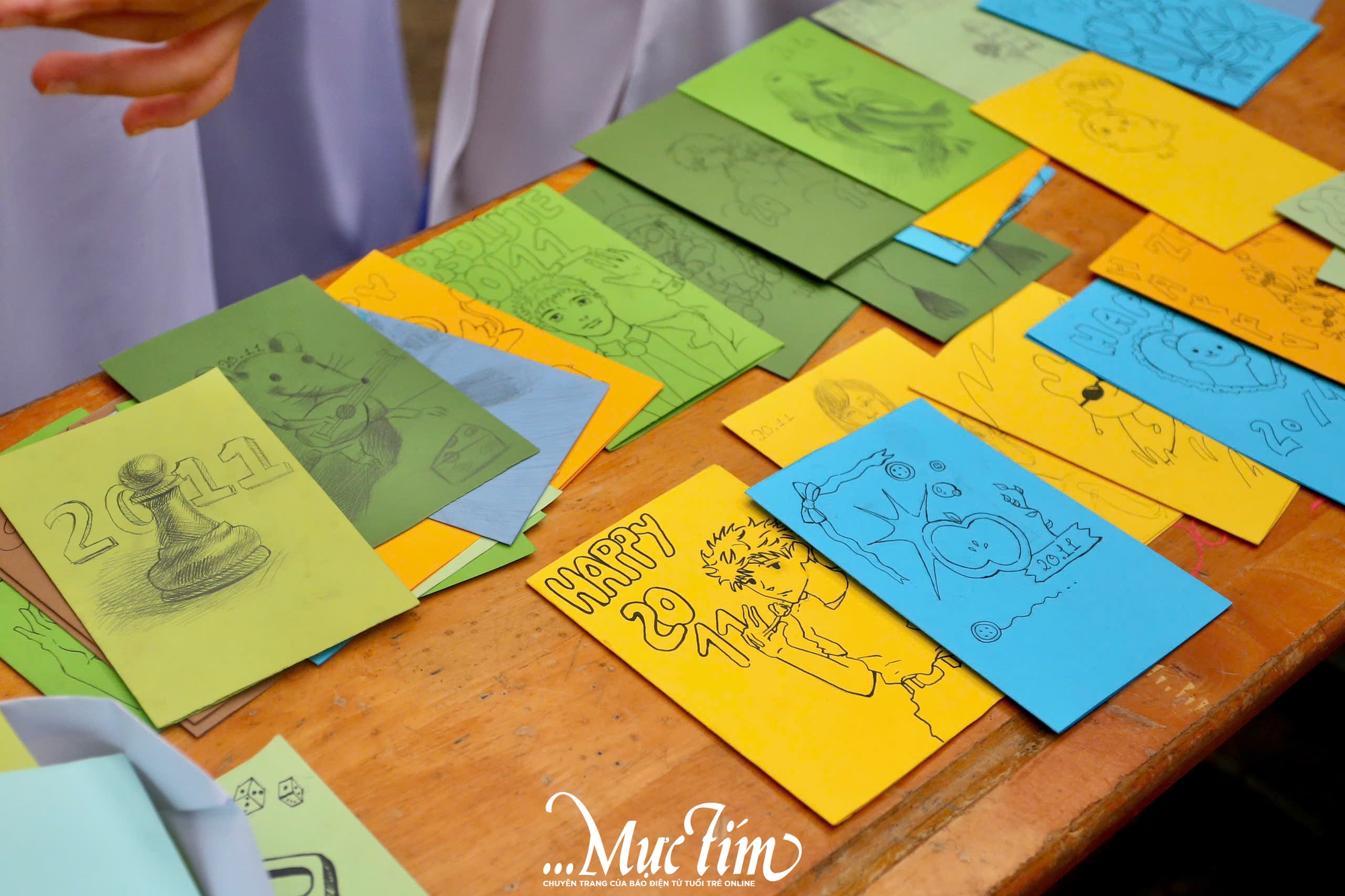 Teen Trường THPT Tây Thạnh tự tay làm thiệp tri ân thầy cô dịp 20-11 - Ảnh 11.