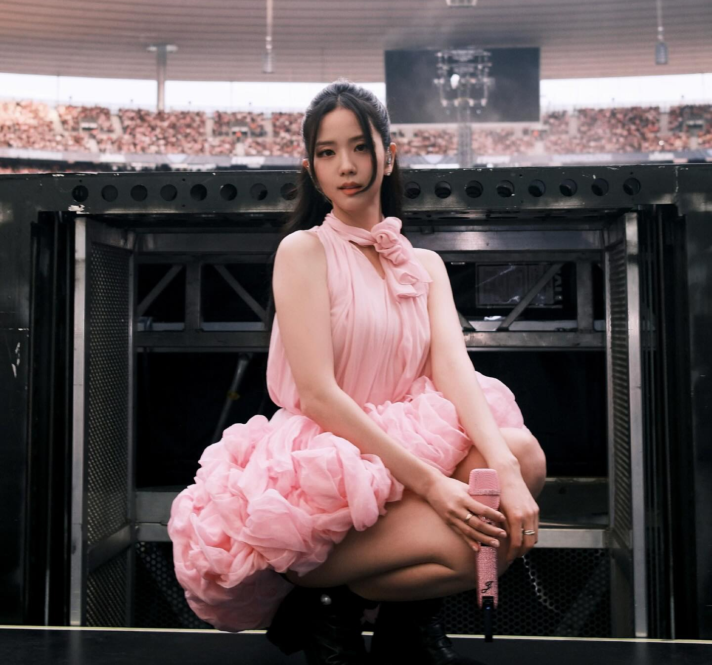 Jisoo (BLACKPINK) nói về dự án âm nhạc; Moon Ga Young có phim điện ảnh - Ảnh 1.