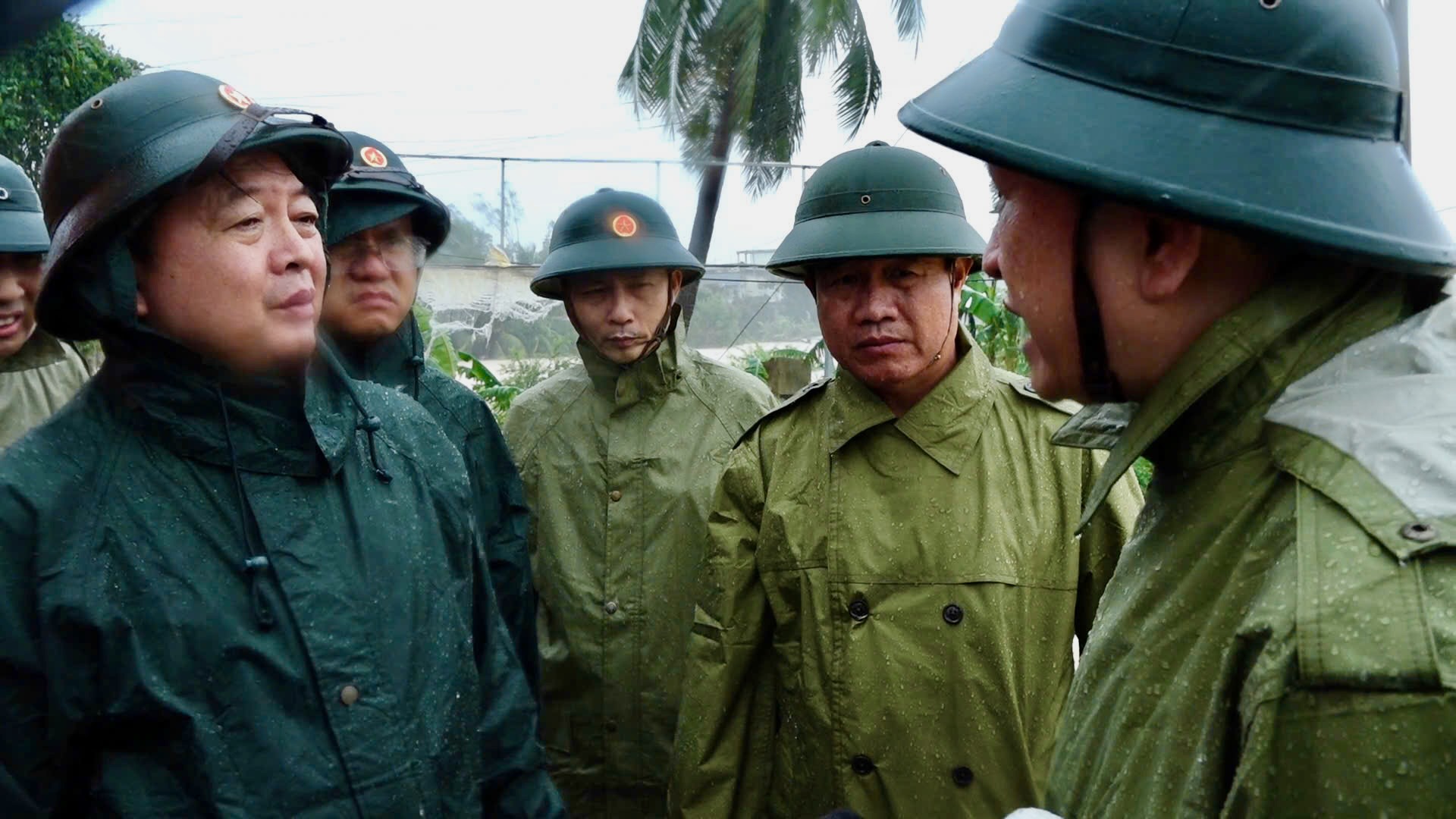 Vietnam’s deputy PM orders urgent evacuations as severe flooding hits Dak Lak- Ảnh 1. Vietnam’s deputy PM orders urgent evacuations as severe flooding hits Dak Lak- Ảnh 1.