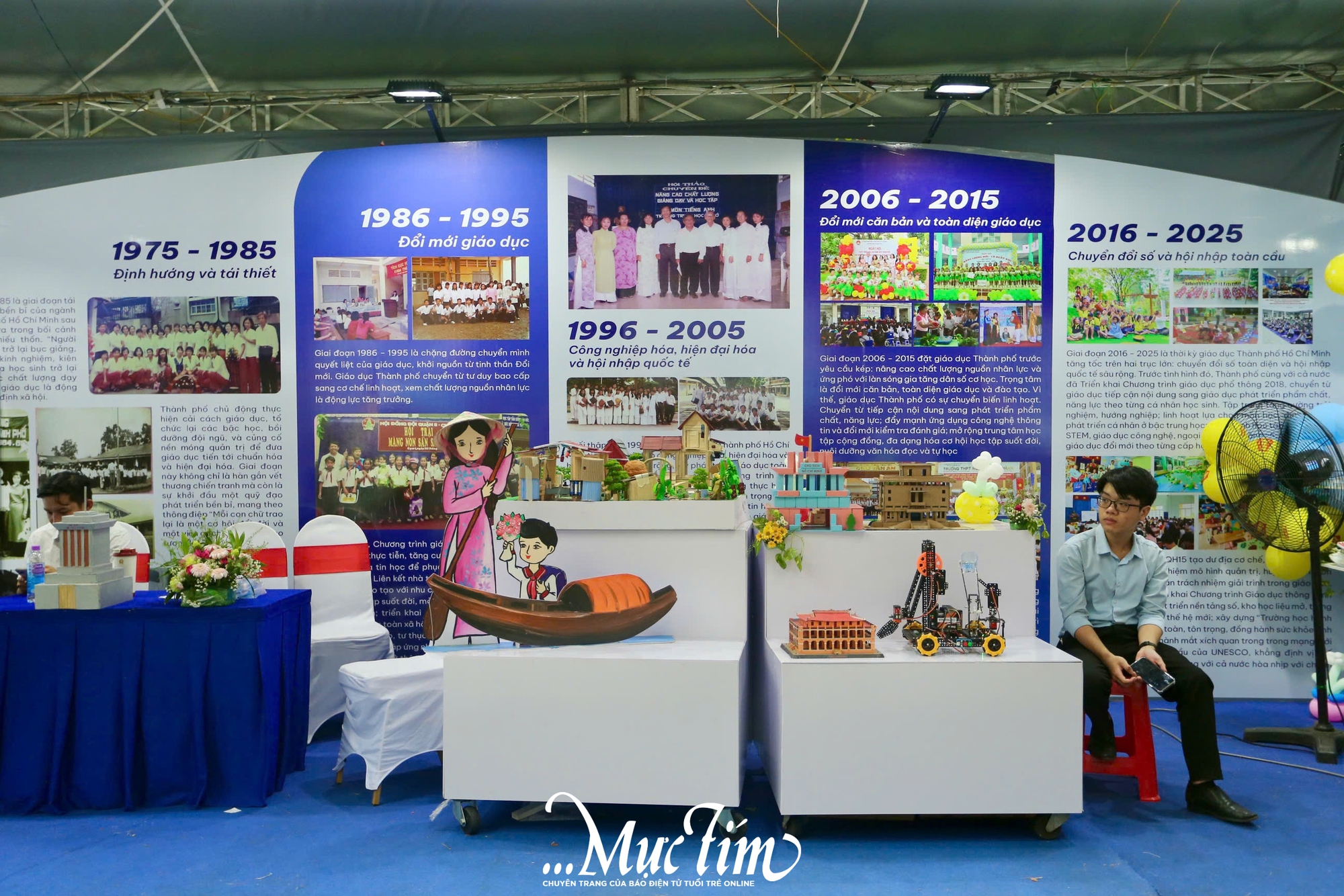 Học sinh thành phố khoe tài sáng tạo tại triển lãm 50 năm ngành giáo dục TP.HCM - Ảnh 7.