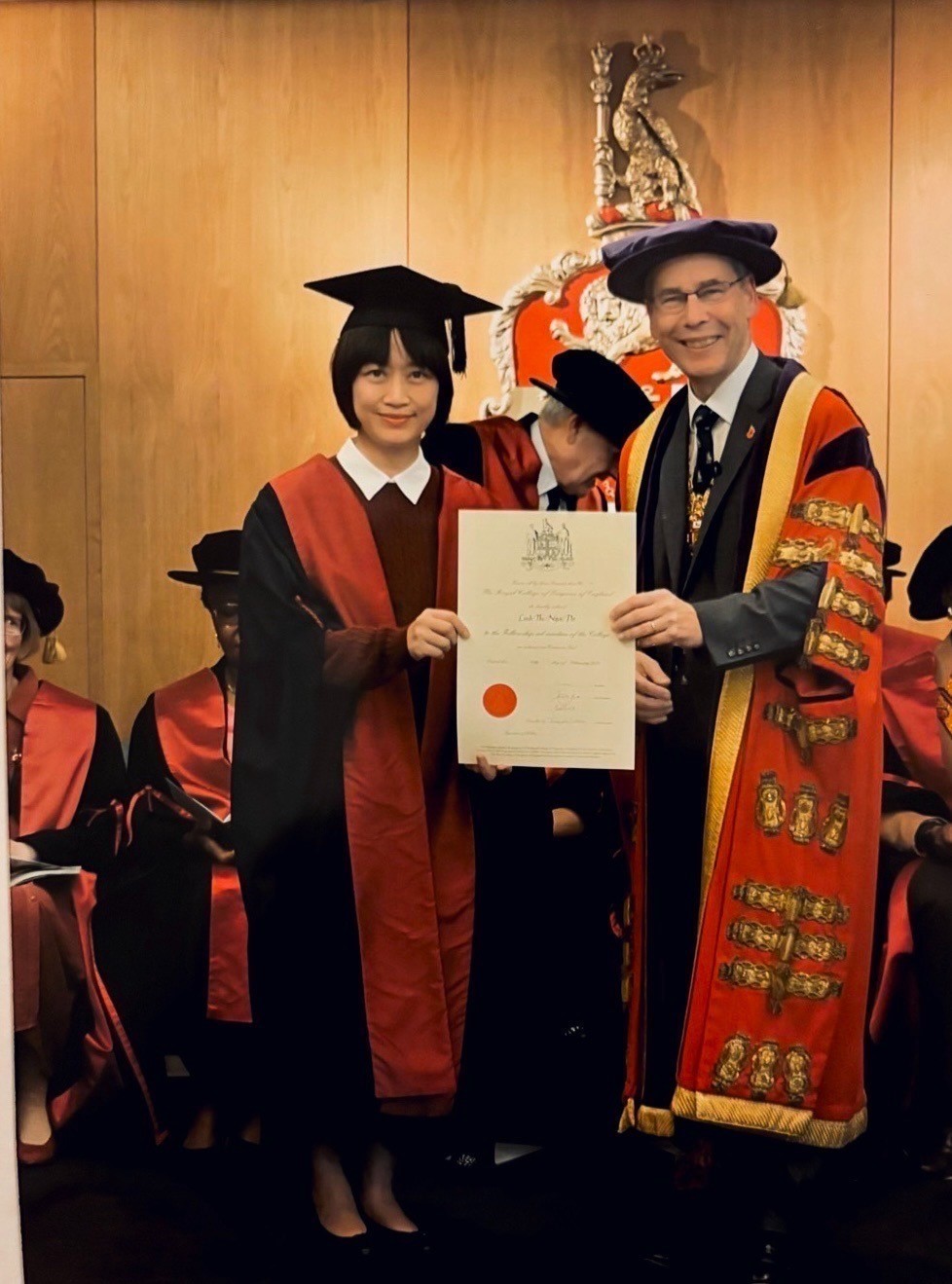  bác sĩ Việt Nam - Ảnh 1.