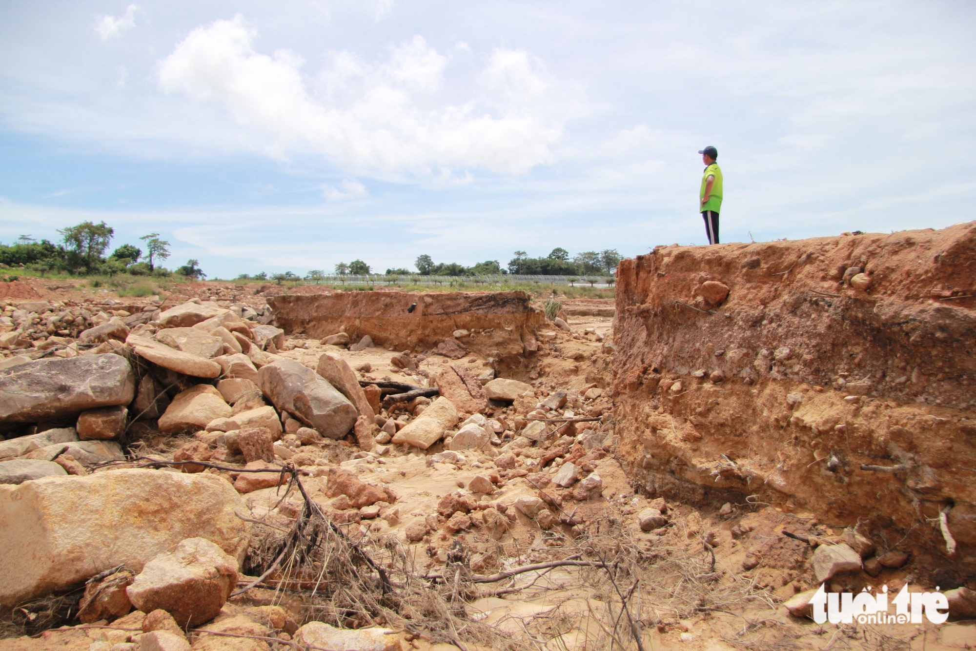 hồ chứa nước - Ảnh 7.