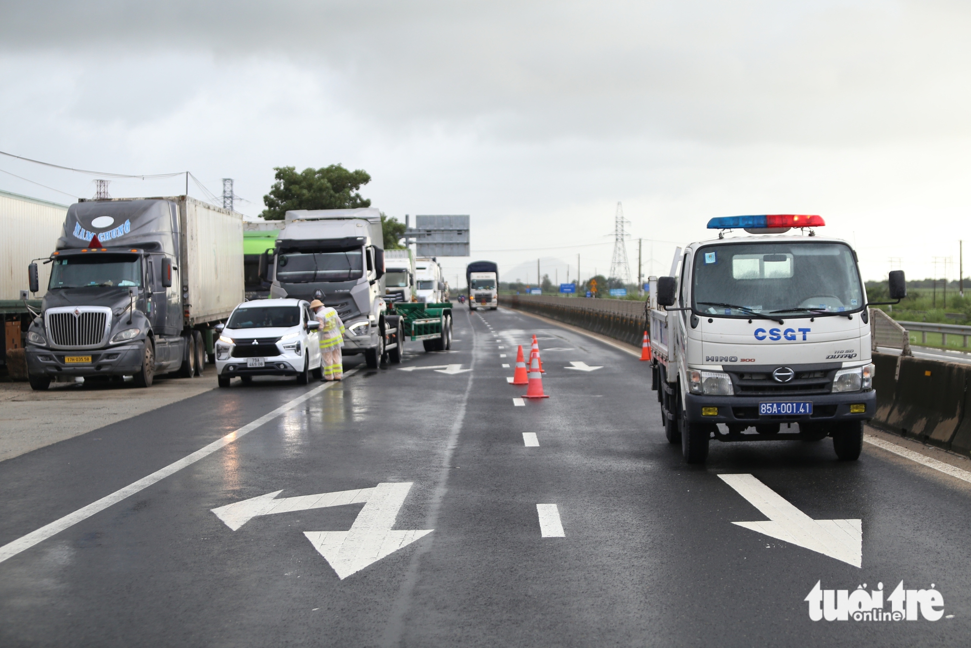 Hạn chế xe trên quốc lộ 1 từ Ninh Thuận cũ ra Cam Ranh, Khánh Hòa - Ảnh 3.