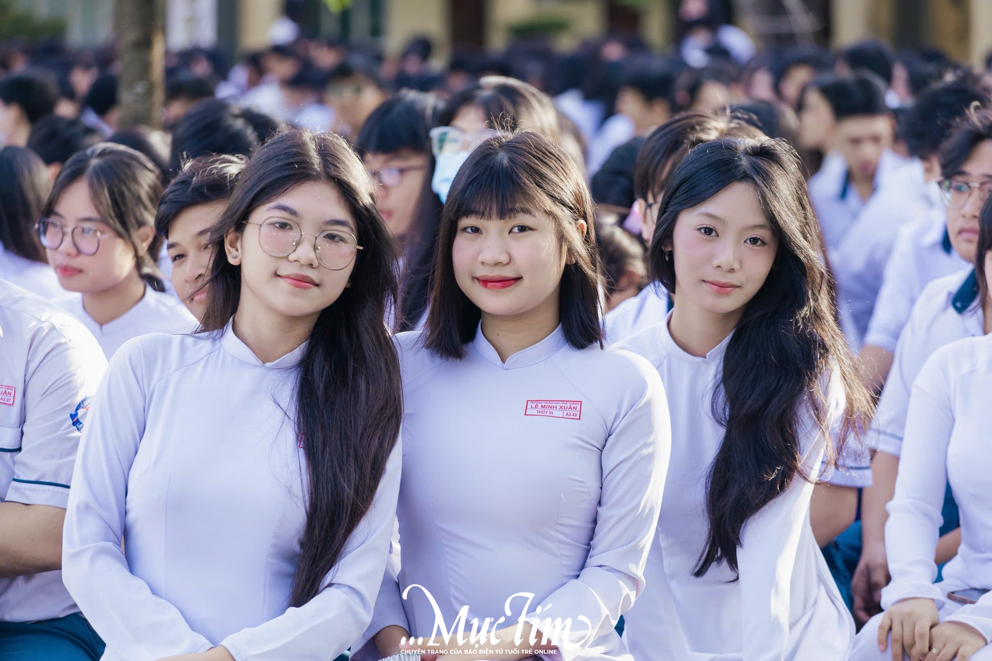 Thầy trò Trường THPT Lê Minh Xuân sẻ chia với đồng bào bão, lũ qua "Nét vẽ lịch sử"- Ảnh 1.