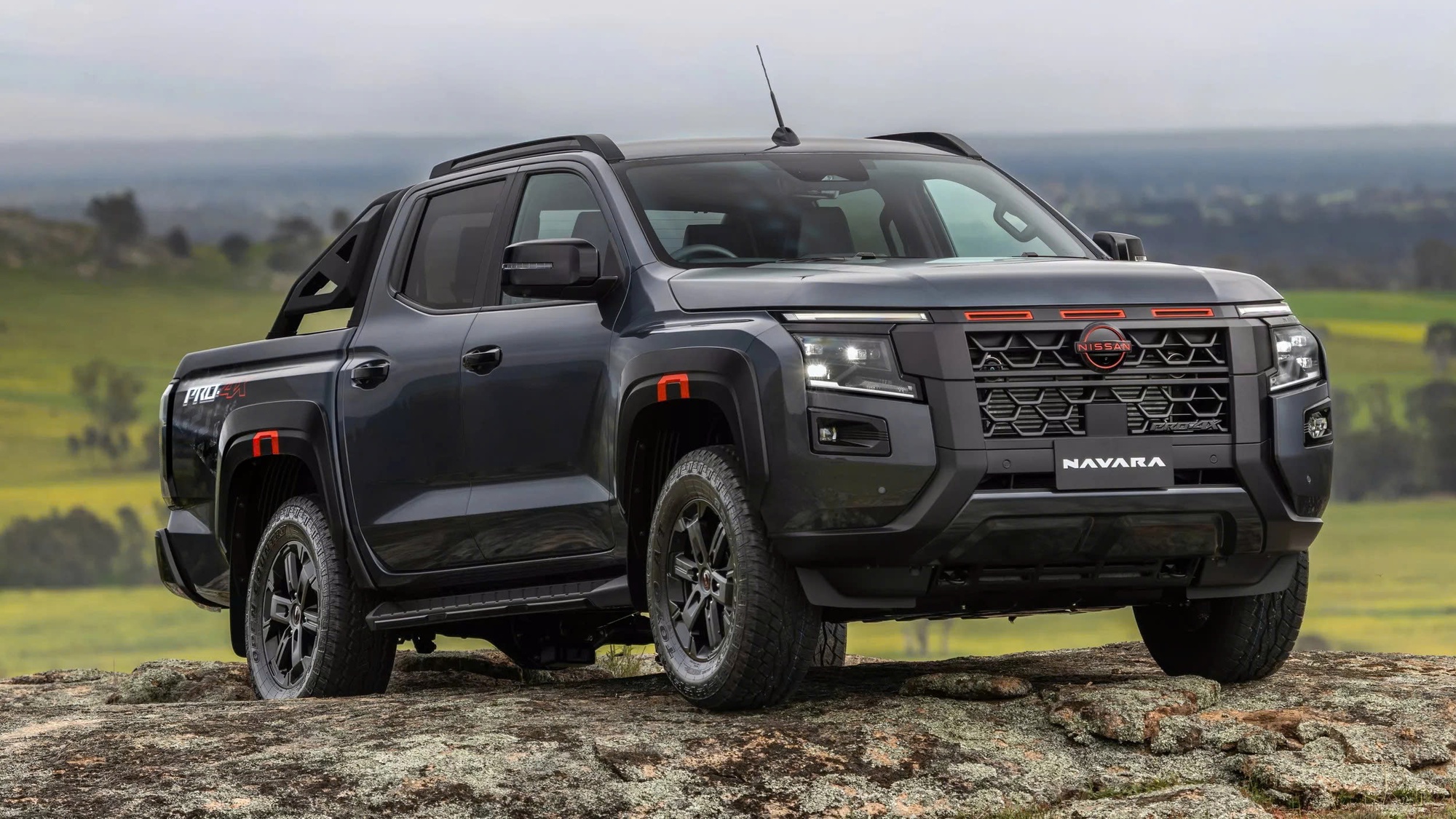 Nissan Navara - Ảnh 1.