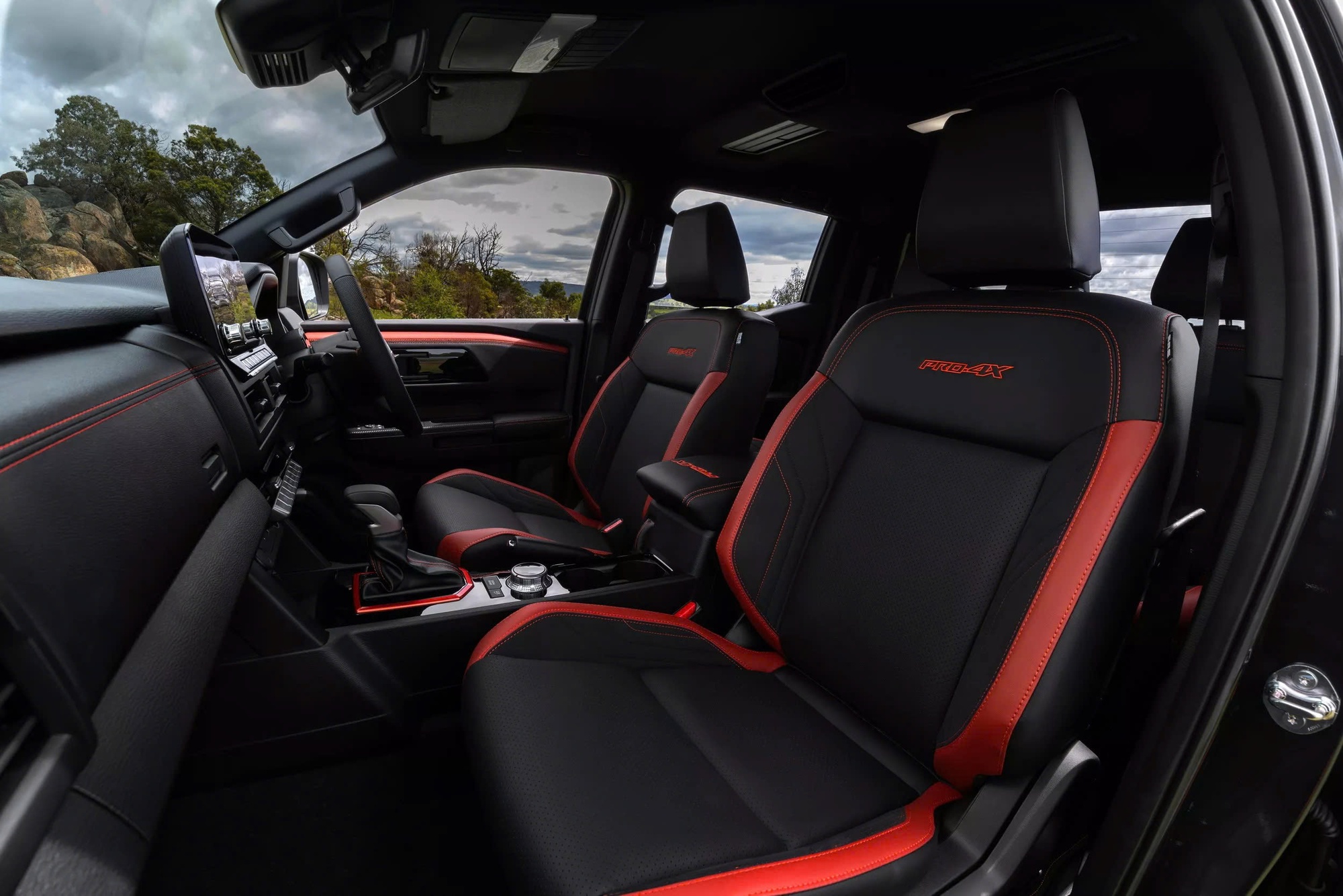 Nissan Navara - Ảnh 9.