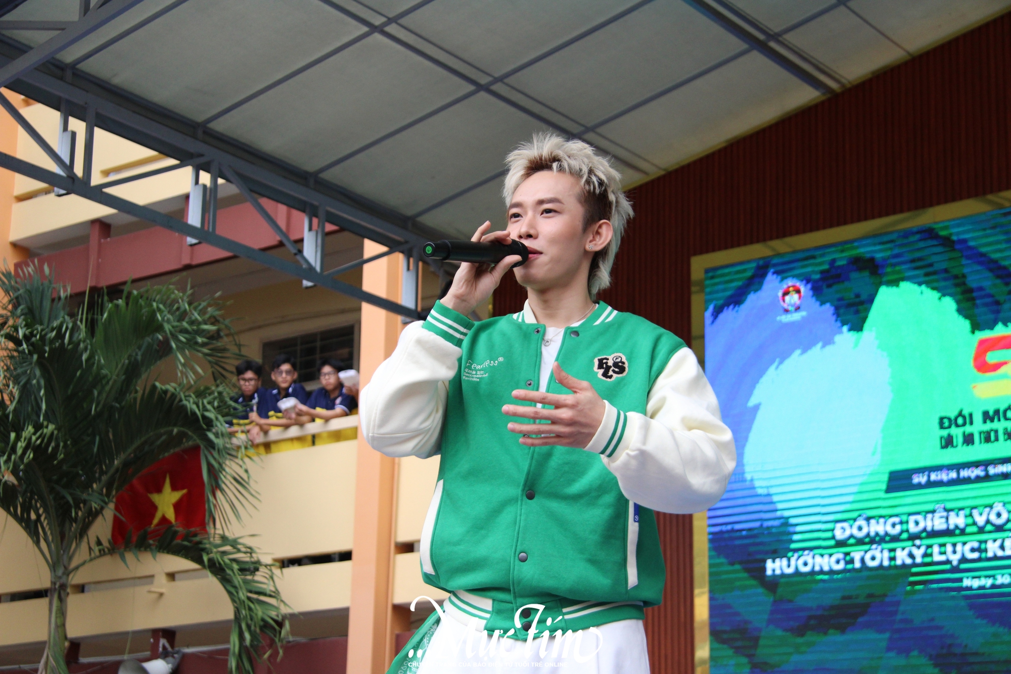 630 học sinh Trường THPT Tạ Quang Bửu cùng đồng diễn võ nhạc - Ảnh 5.