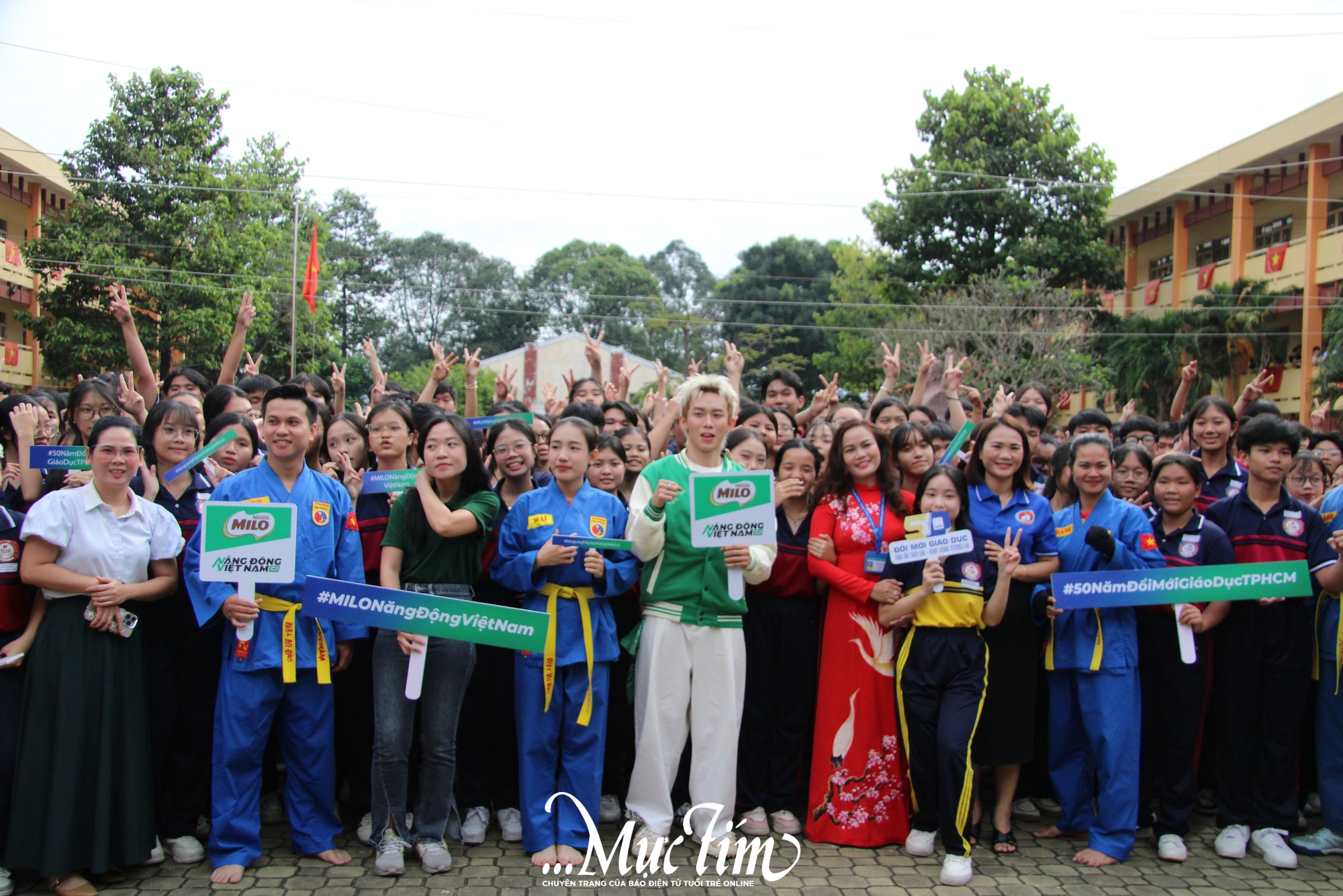 630 học sinh Trường THPT Tạ Quang Bửu cùng đồng diễn võ nhạc - Ảnh 4.