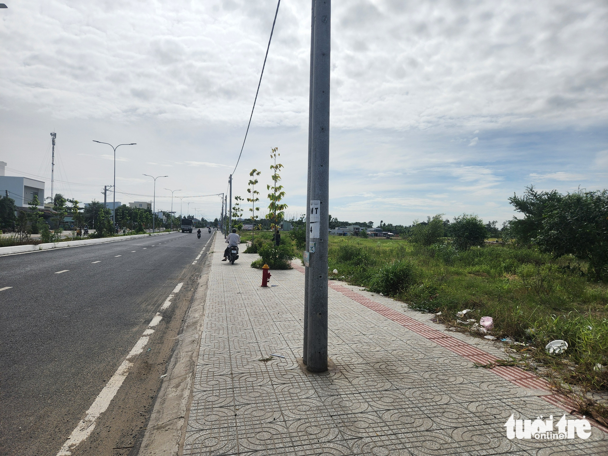 Dân bức xúc khi hiến đất làm đường lại thành khu tái định cư? - Ảnh 3.