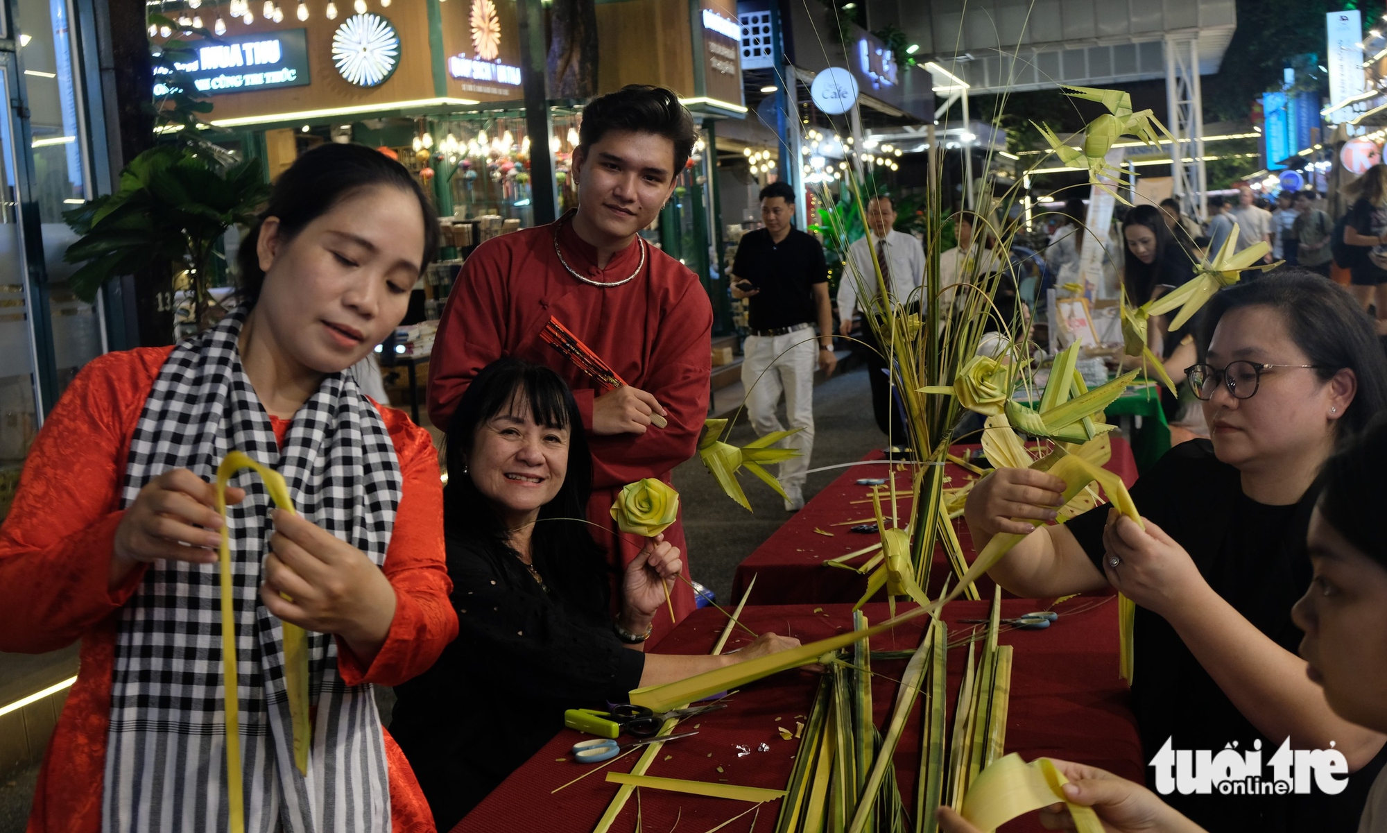 Đường sách - Ảnh 7.