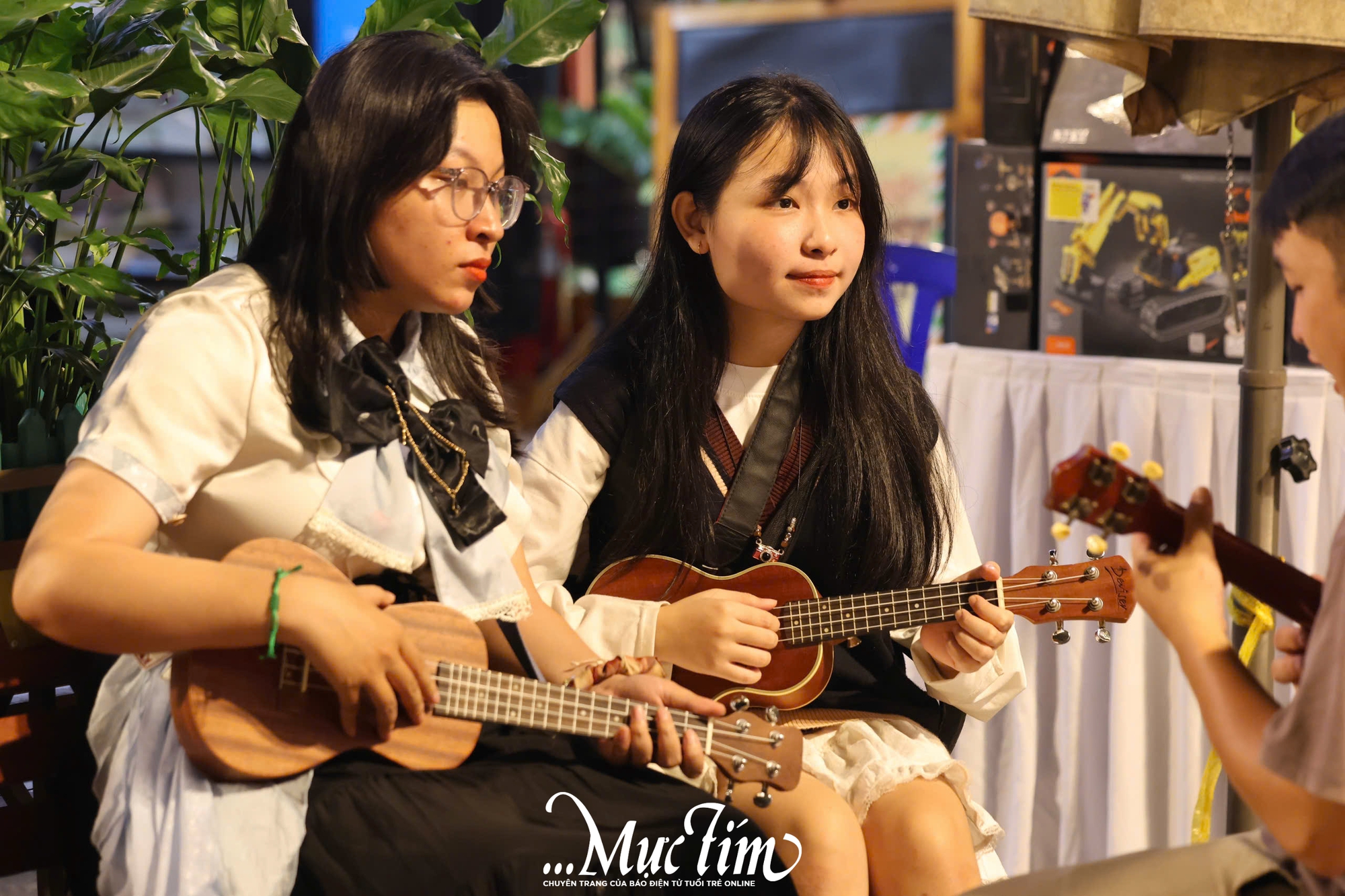 Trải nghiệm không gian văn hoá và giải trí buổi đêm tại Đường sách TP.HCM- Ảnh 13. Trải nghiệm không gian văn hoá và giải trí buổi đêm tại Đường sách TP.HCM- Ảnh 13.