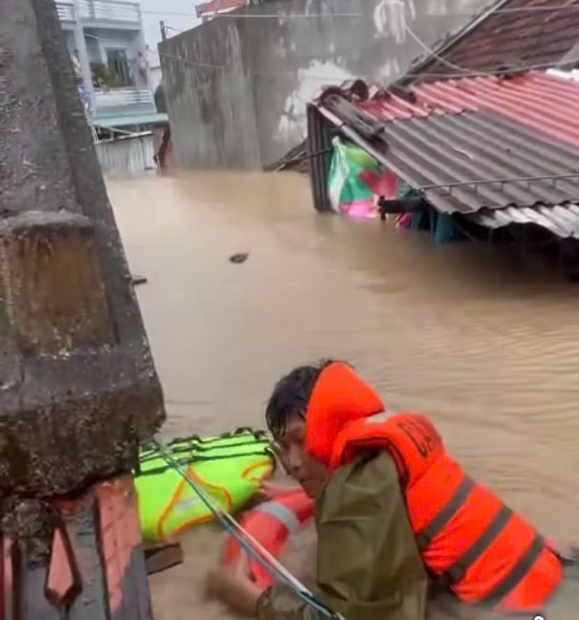 rốn lũ - Ảnh 1.