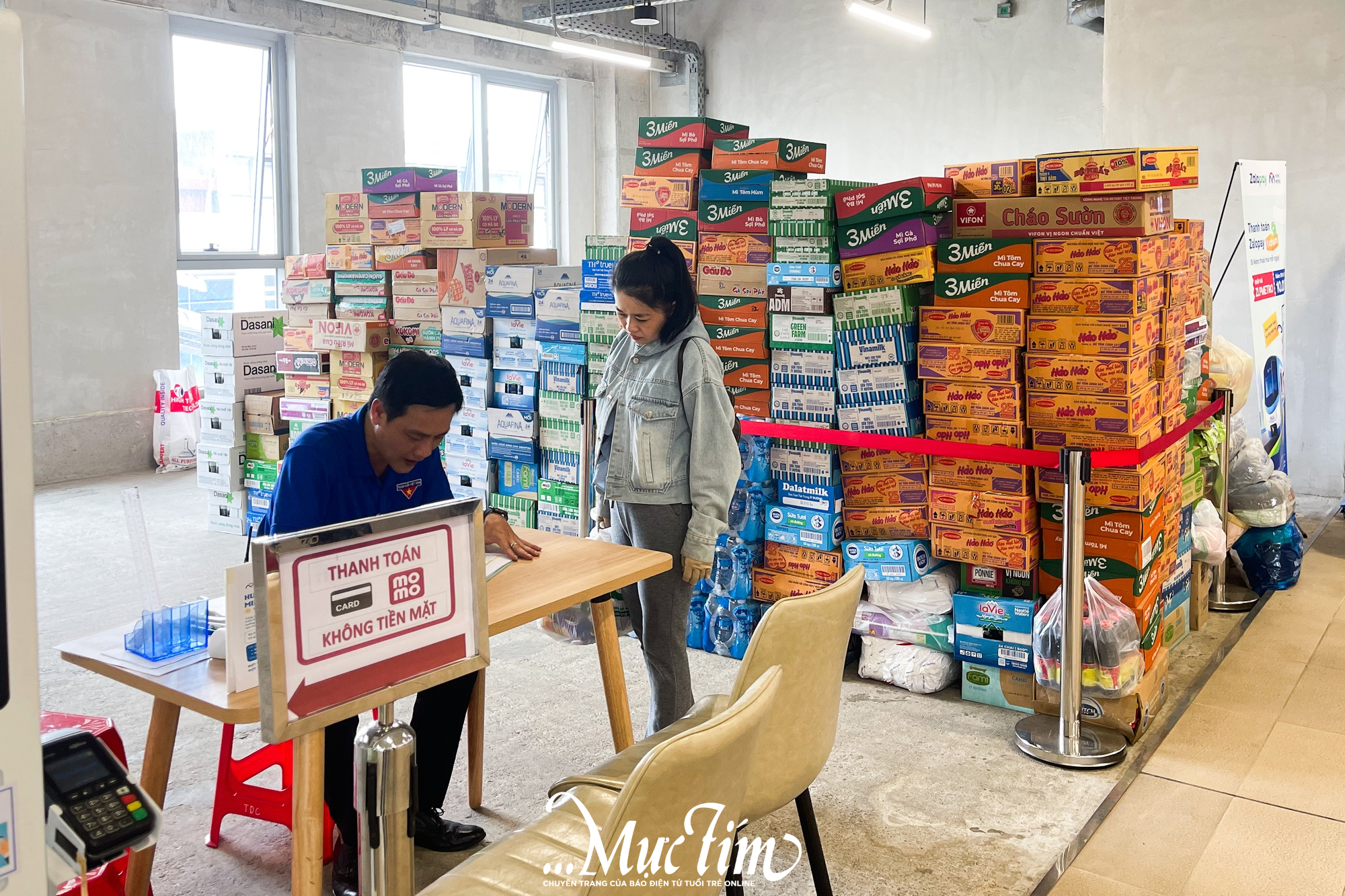 Thiếu nhi TP.HCM góp sức hỗ trợ đồng bào vùng lũ - Ảnh 21. Ấm áp những tấm lòng của người dân TP.HCM sẻ chia cùng đồng bào vùng lũ miền Trung - Ảnh 19.