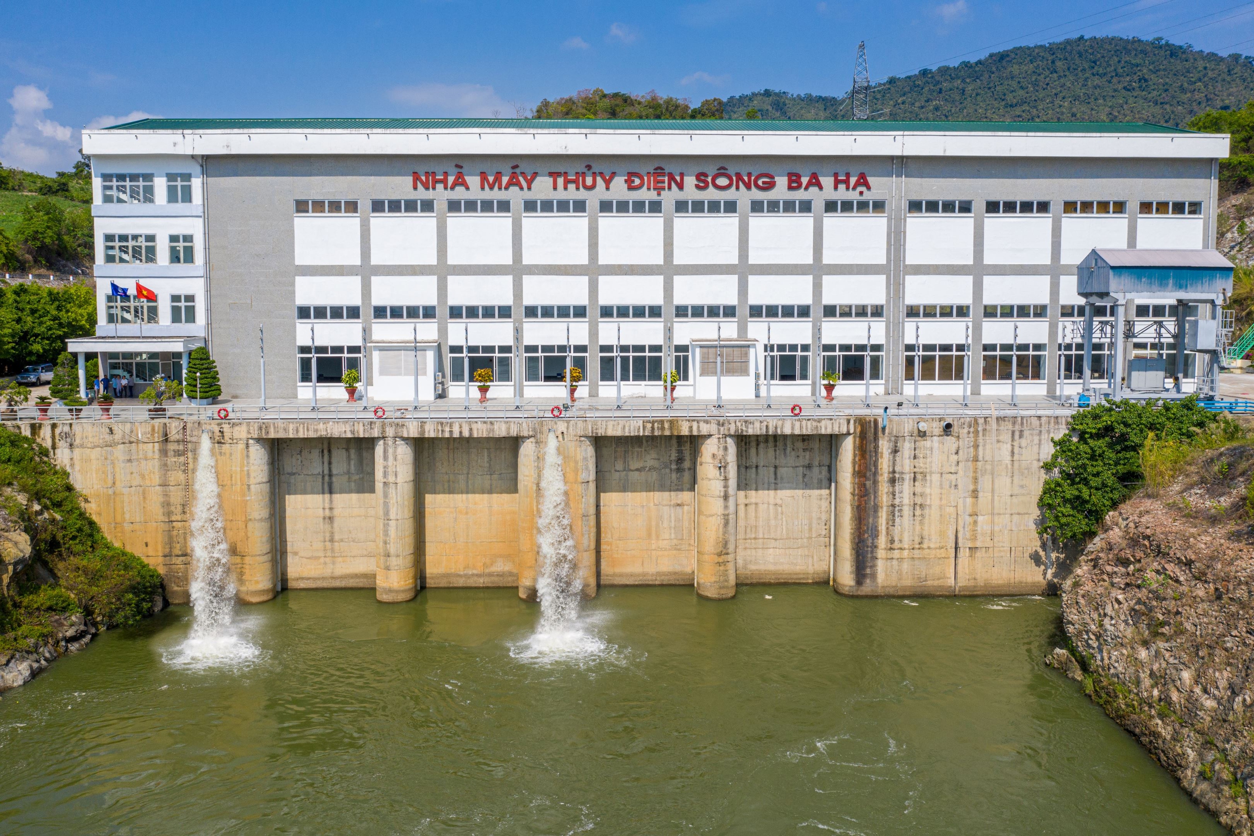 Những thông tin về quy mô và tình hình kinh doanh của thủy điện Sông Ba Hạ - Ảnh 1.