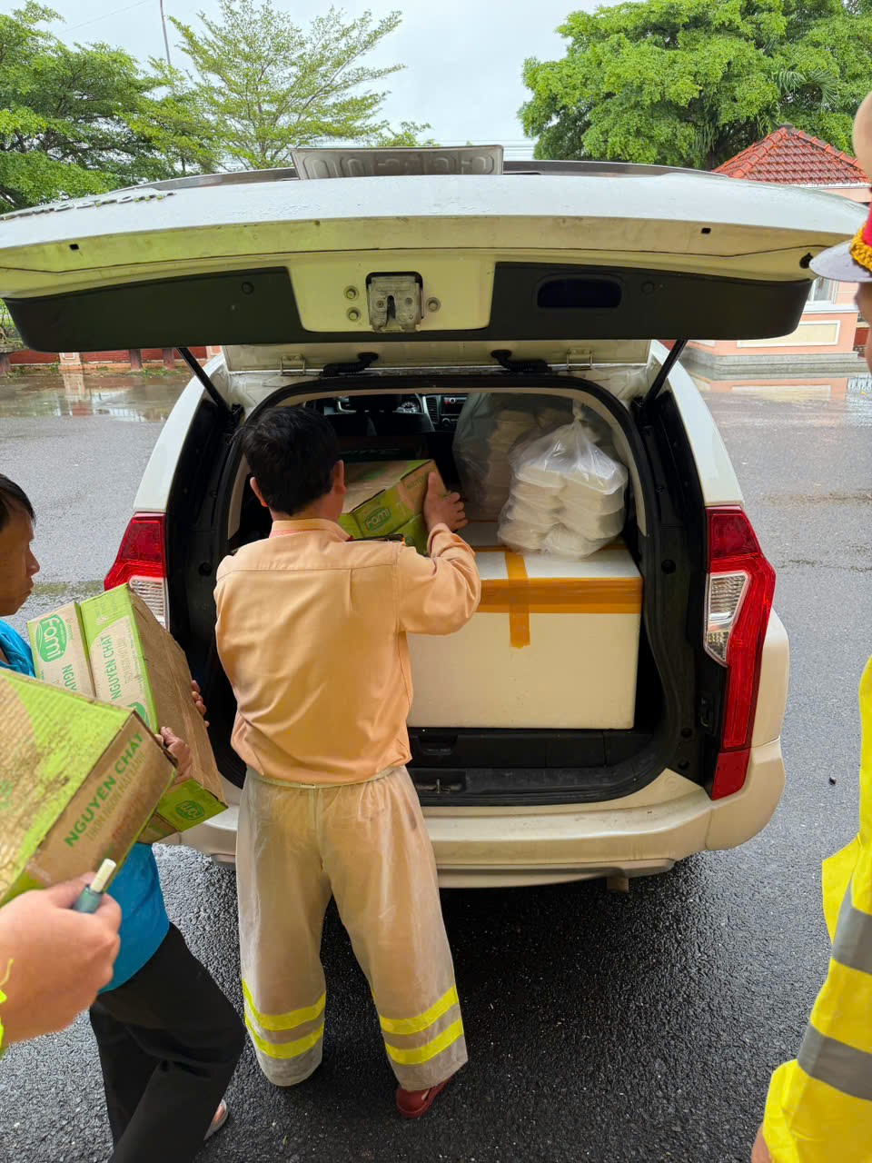 Giao thông trên quốc lộ 1 qua tỉnh Khánh Hòa, Phú Yên và Bình Định cũ đã thông thoáng - Ảnh 5.