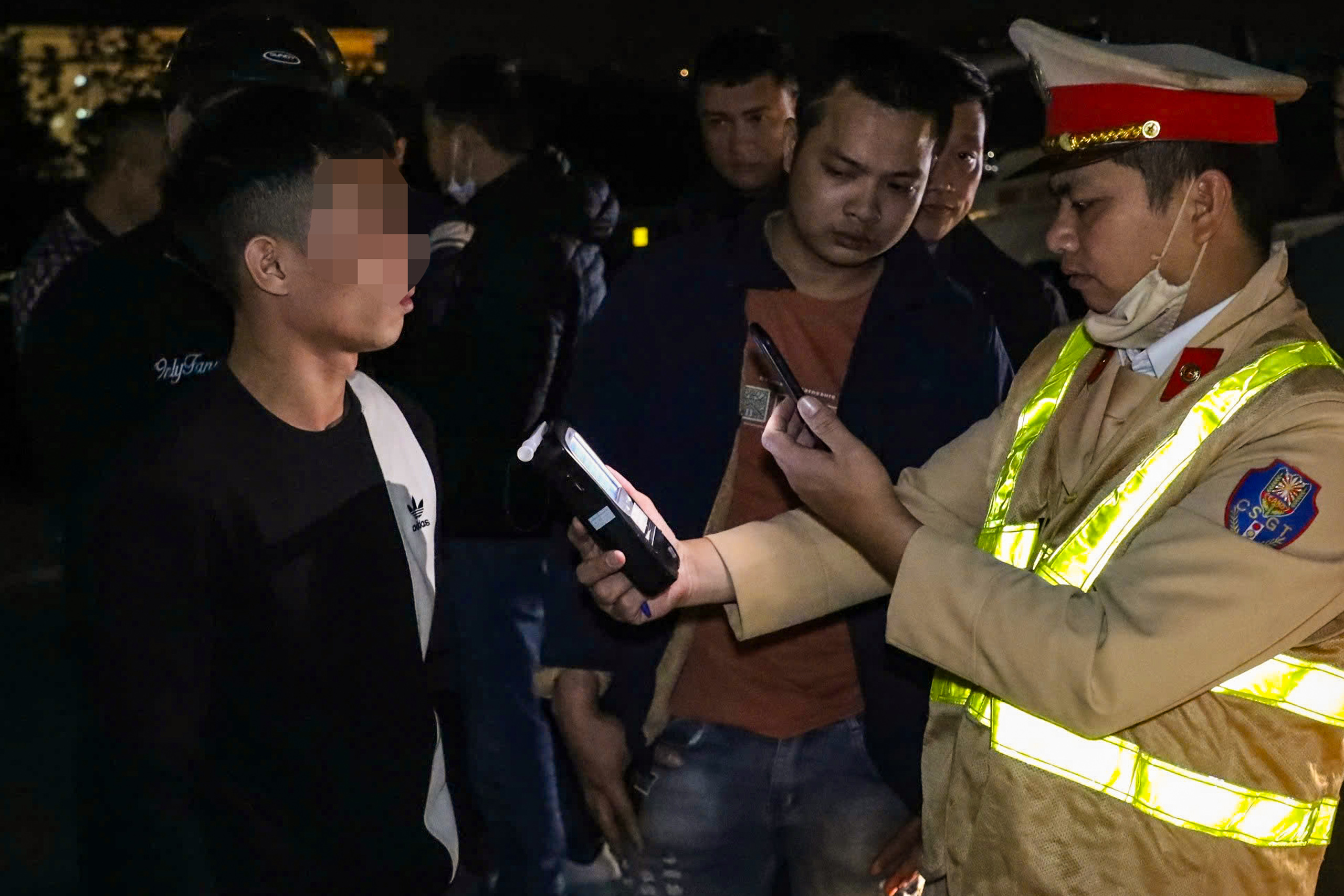 liên hoàn - Ảnh 1.