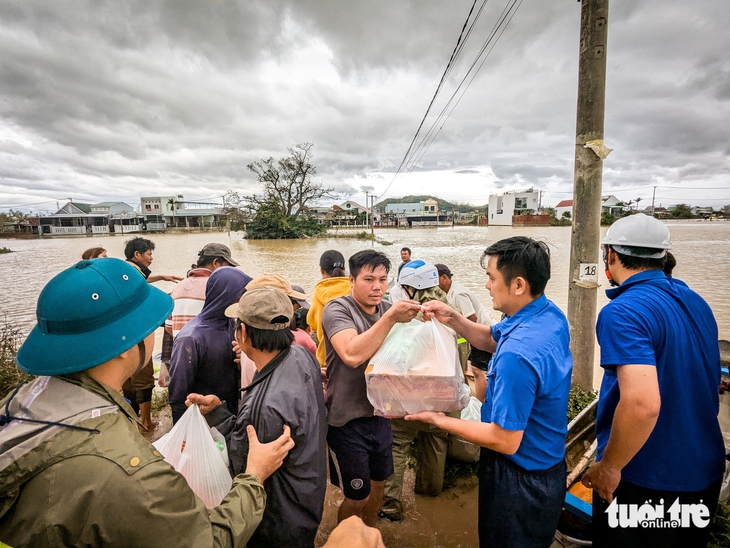 miền Trung - Ảnh 1.