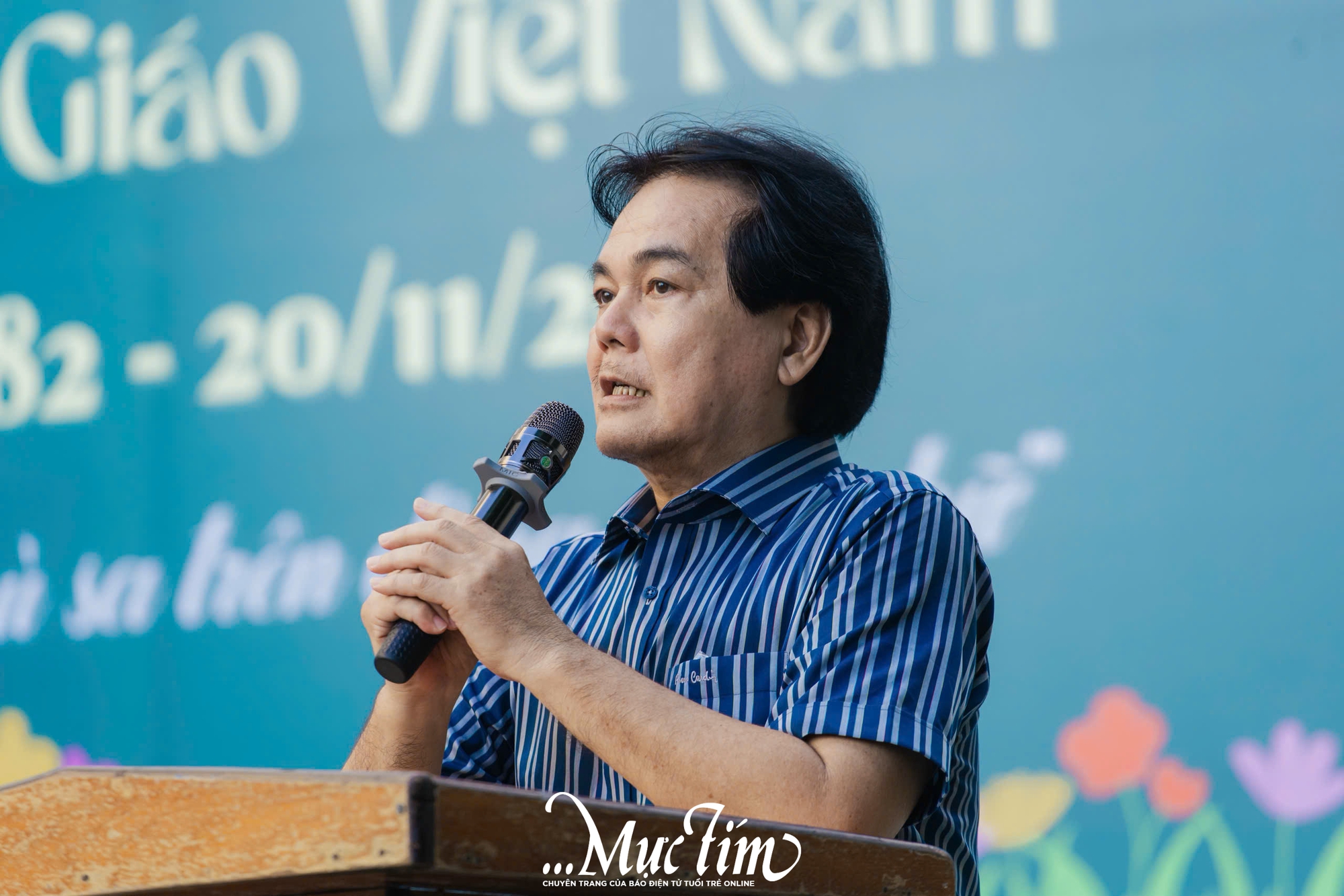 Học sinh Trường THPT Bùi Thị Xuân gói ghém yêu thương gửi đến miền Trung - Ảnh 13.