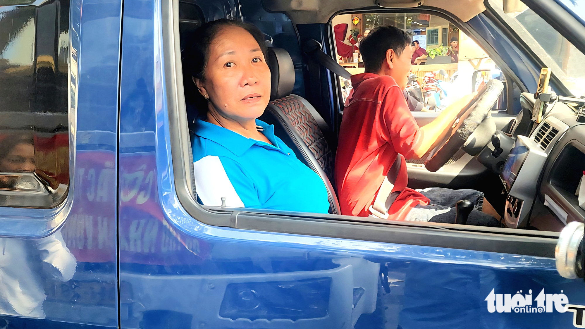 'Thấy mọi người cùng hướng về đồng bào vùng lũ, mình không còn thấy mệt nữa' - Ảnh 6.