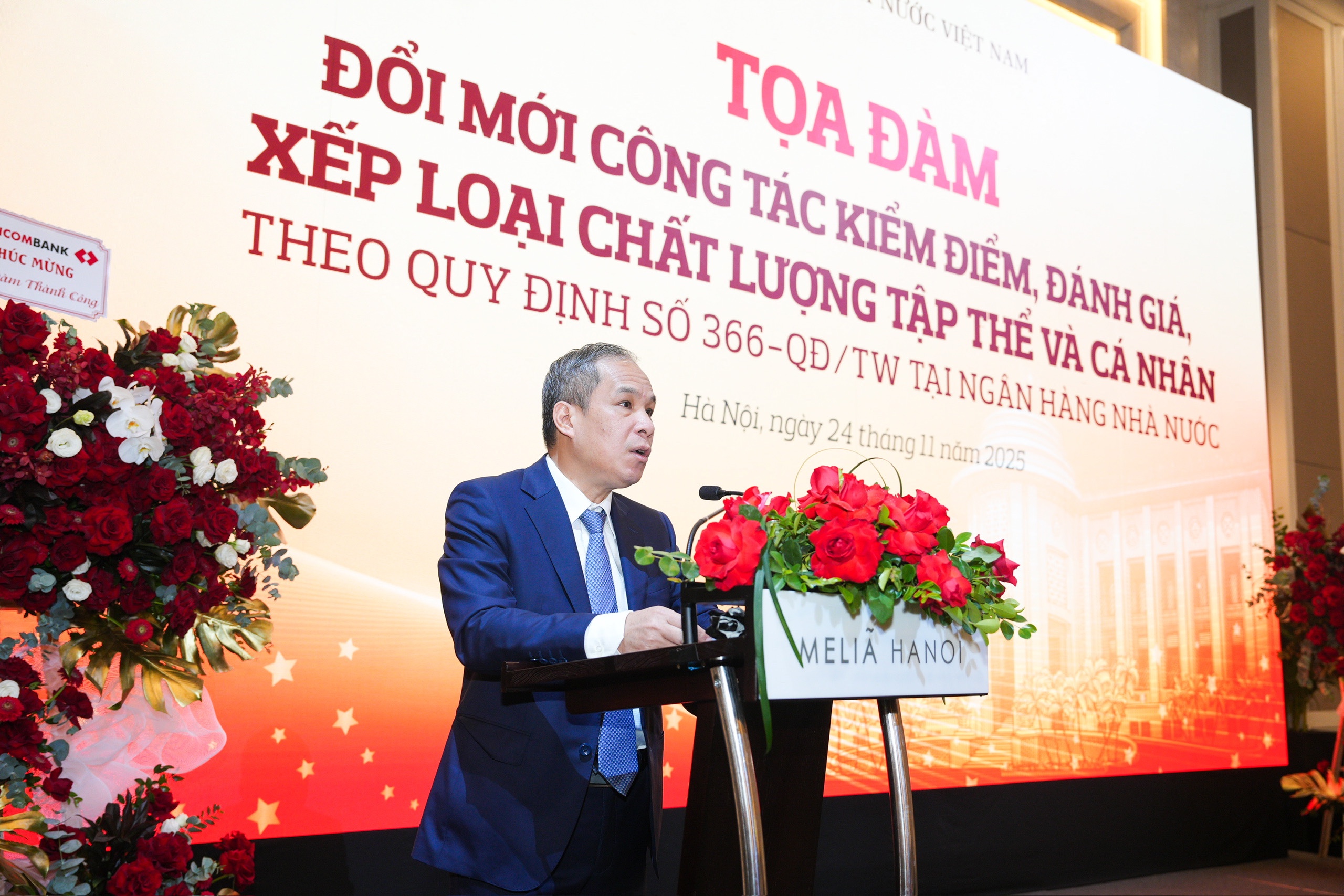 Kết quả đánh giá công chức sẽ là căn cứ trả thưởng, thu nhập tăng thêm - Ảnh 1.