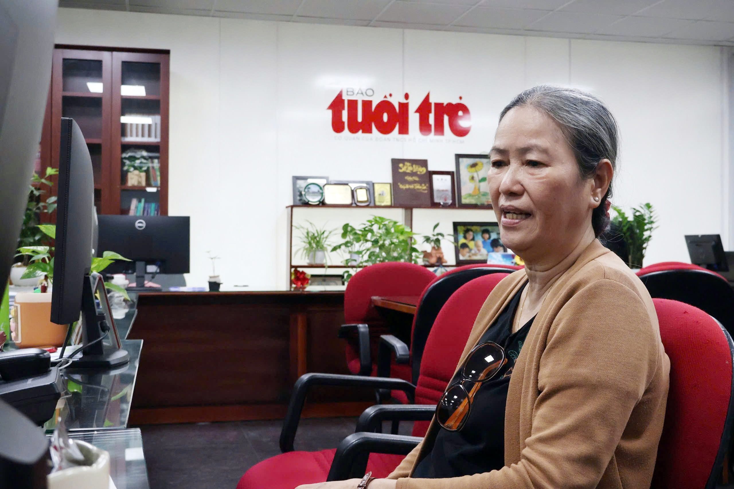 cứu trợ - Ảnh 1.