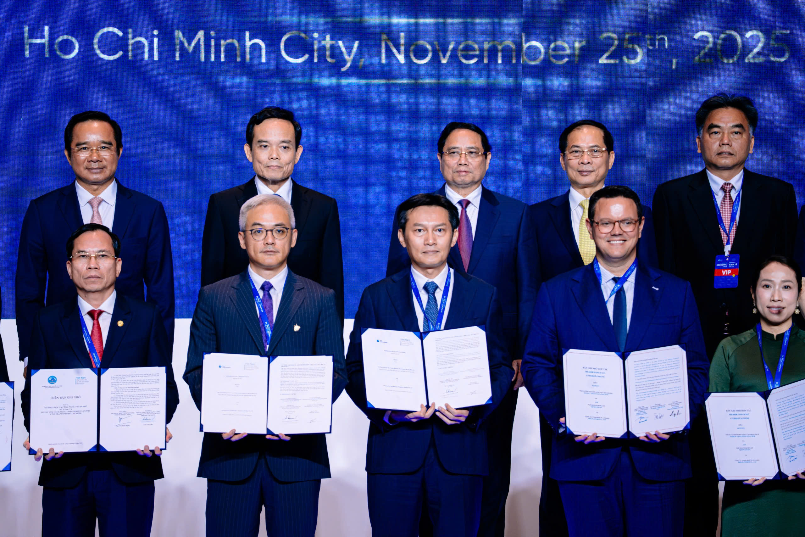 Thủ tướng nêu 5 nội dung quan trọng Việt Nam, TP.HCM cần sự hợp tác của bạn bè quốc tế - Ảnh 2.