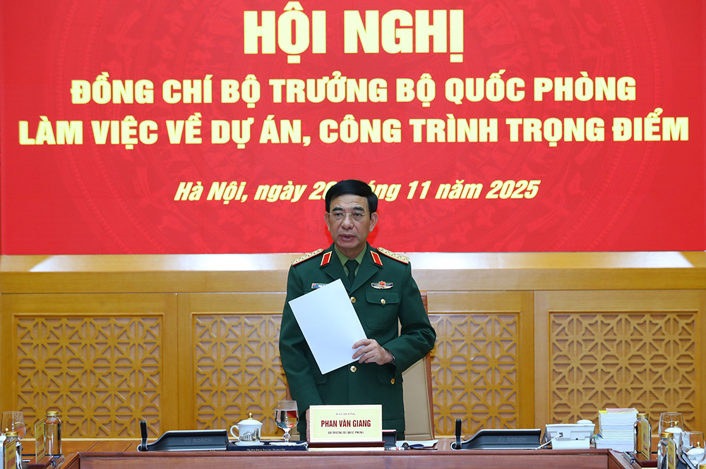 Đại tướng Phan Văn Giang chủ trì hội nghị về các dự án, công trình trọng điểm - Ảnh 1.