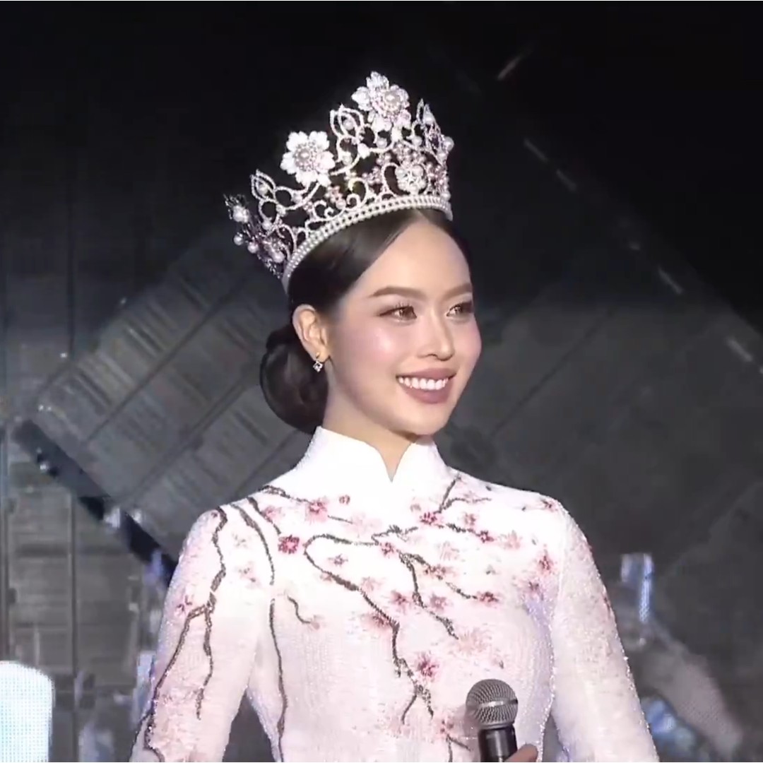 Thanh Thủy 'final walk', nói 3 thứ tiếng khép lại nhiệm kỳ Hoa hậu Quốc tế rực rỡ - Ảnh 1.