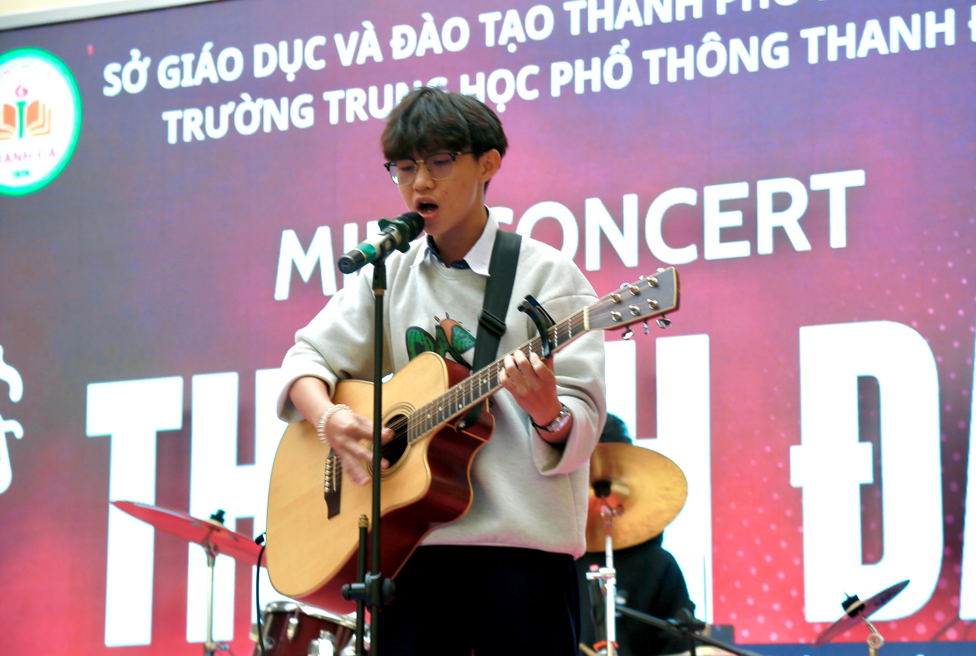 Rộn ràng giờ ra chơi đầy âm nhạc của teen Trường THPT Thanh Đa - Ảnh 8. Rộn ràng giờ ra chơi đầy âm nhạc của teen Trường THPT Thanh Đa - Ảnh 8.