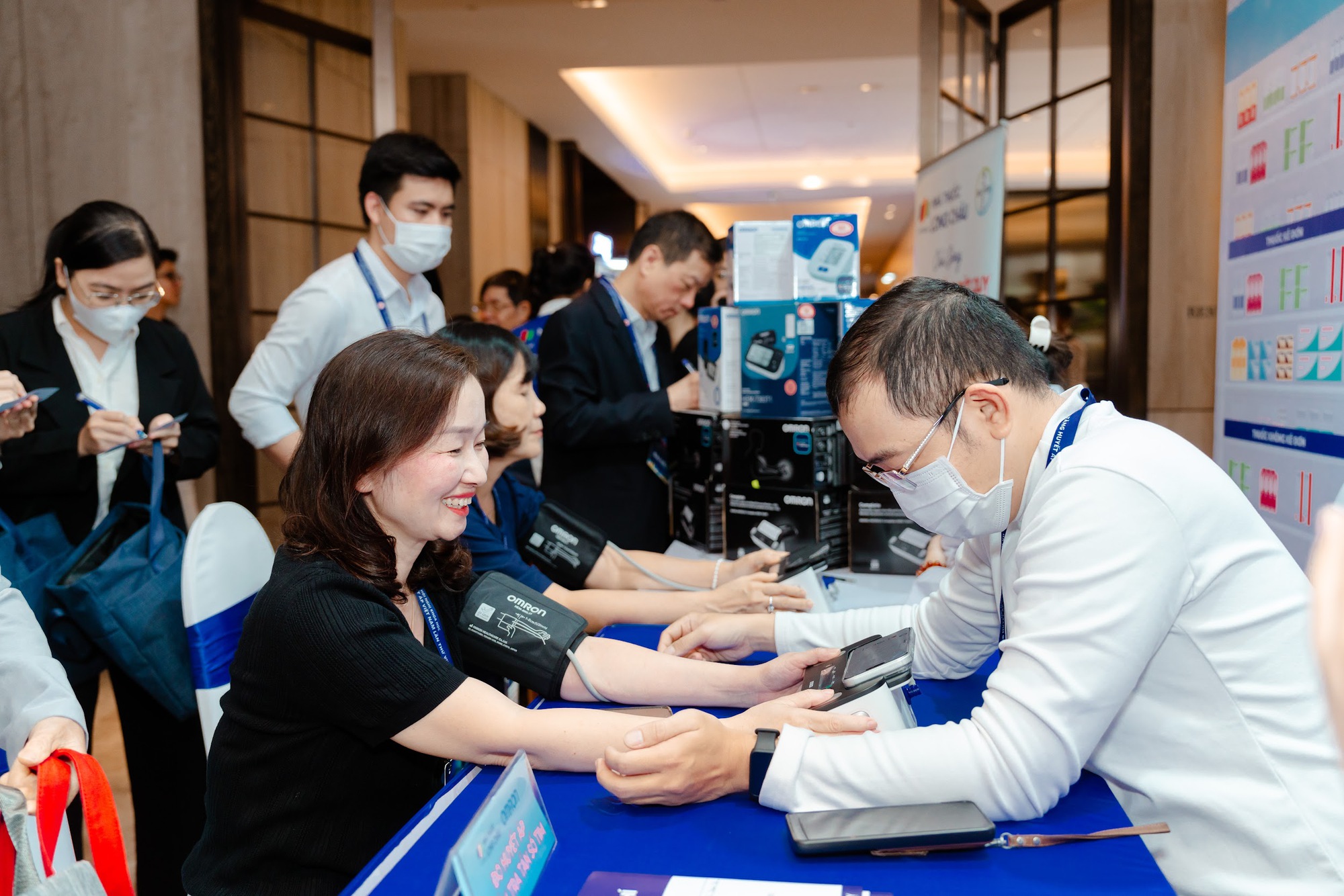 Long Châu - Ảnh 2.