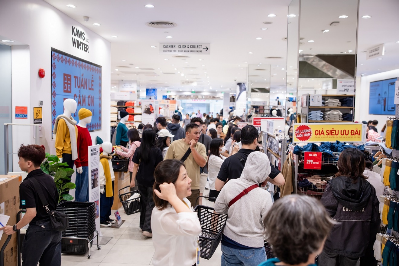 Khi văn hóa phục vụ trở thành lợi thế với UNIQLO - Ảnh 3.