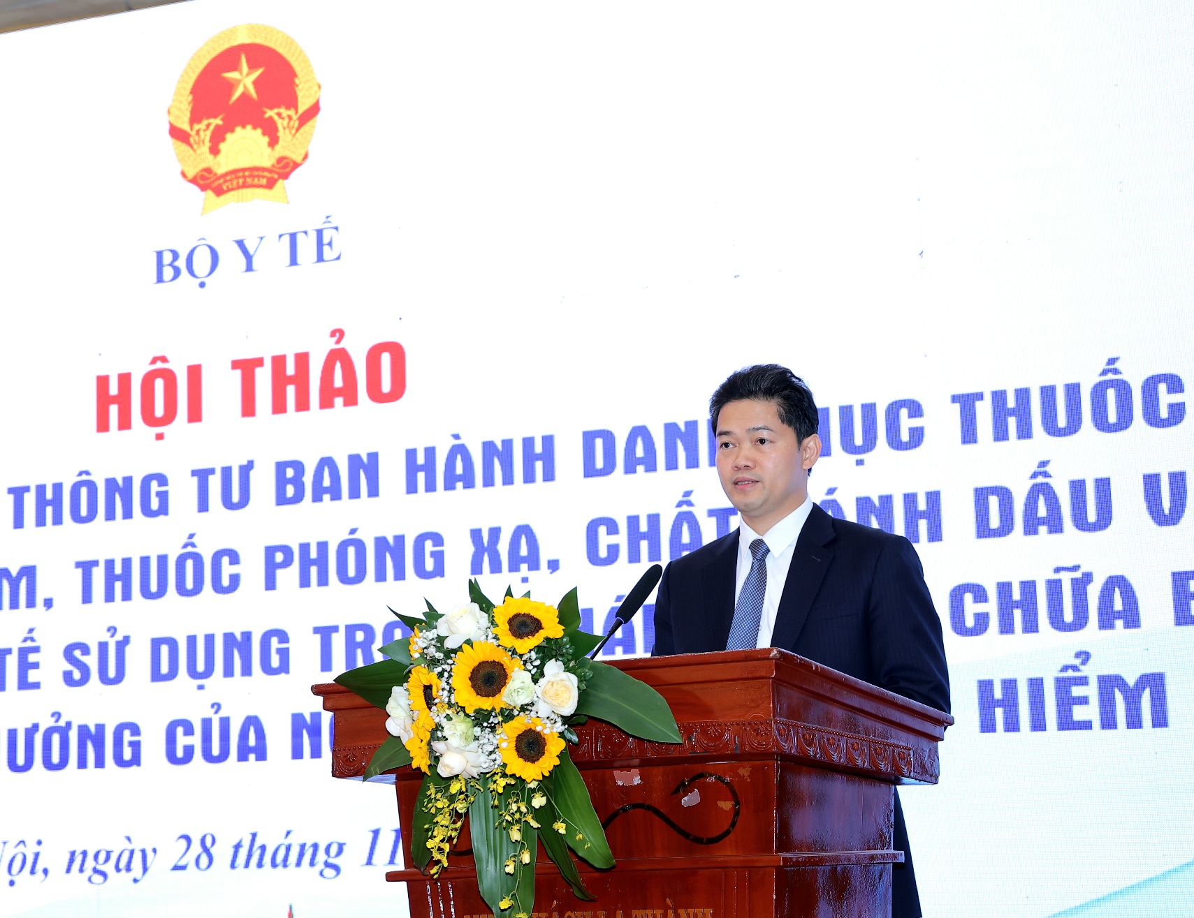 Bổ sung thêm 76 loại thuốc mới, có thuốc ung thư, miễn dịch: Mức đóng bảo hiểm y tế có tăng? - Ảnh 1.